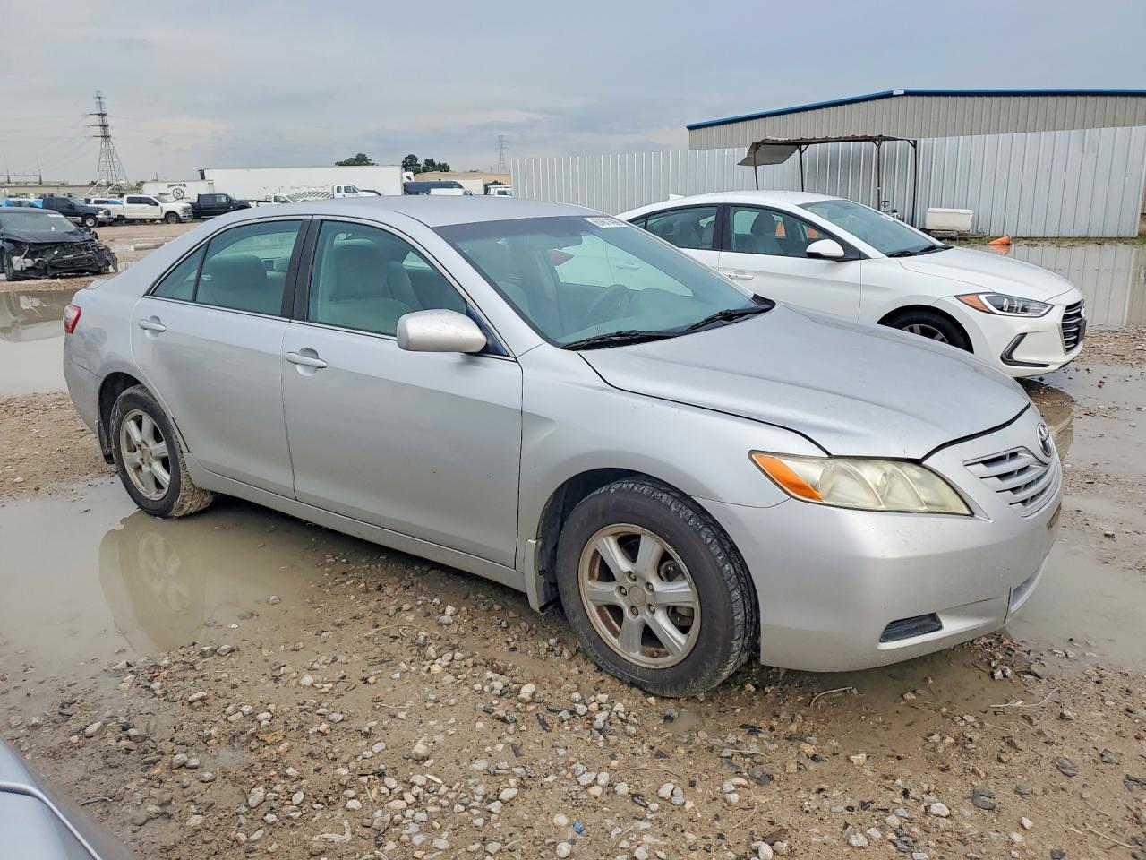 2009 Toyota Camry Le Silver vin: 4T1BE46K99U353249
