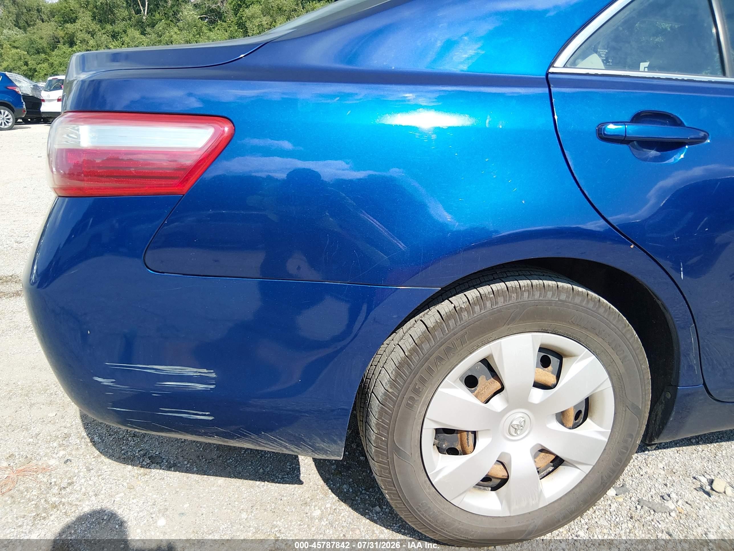 2009 Toyota Camry   Blue vin: 4T1BE46K99U362095