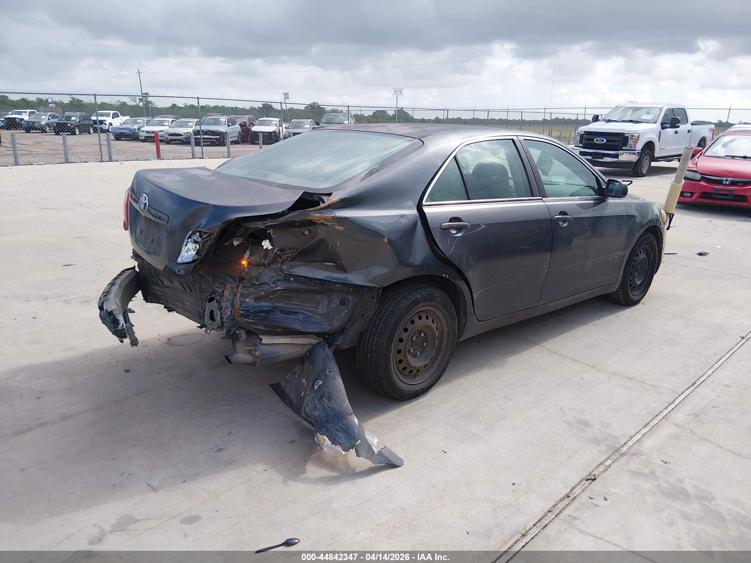 2009 Toyota Camry Le Gray vin: 4T1BE46K99U373310