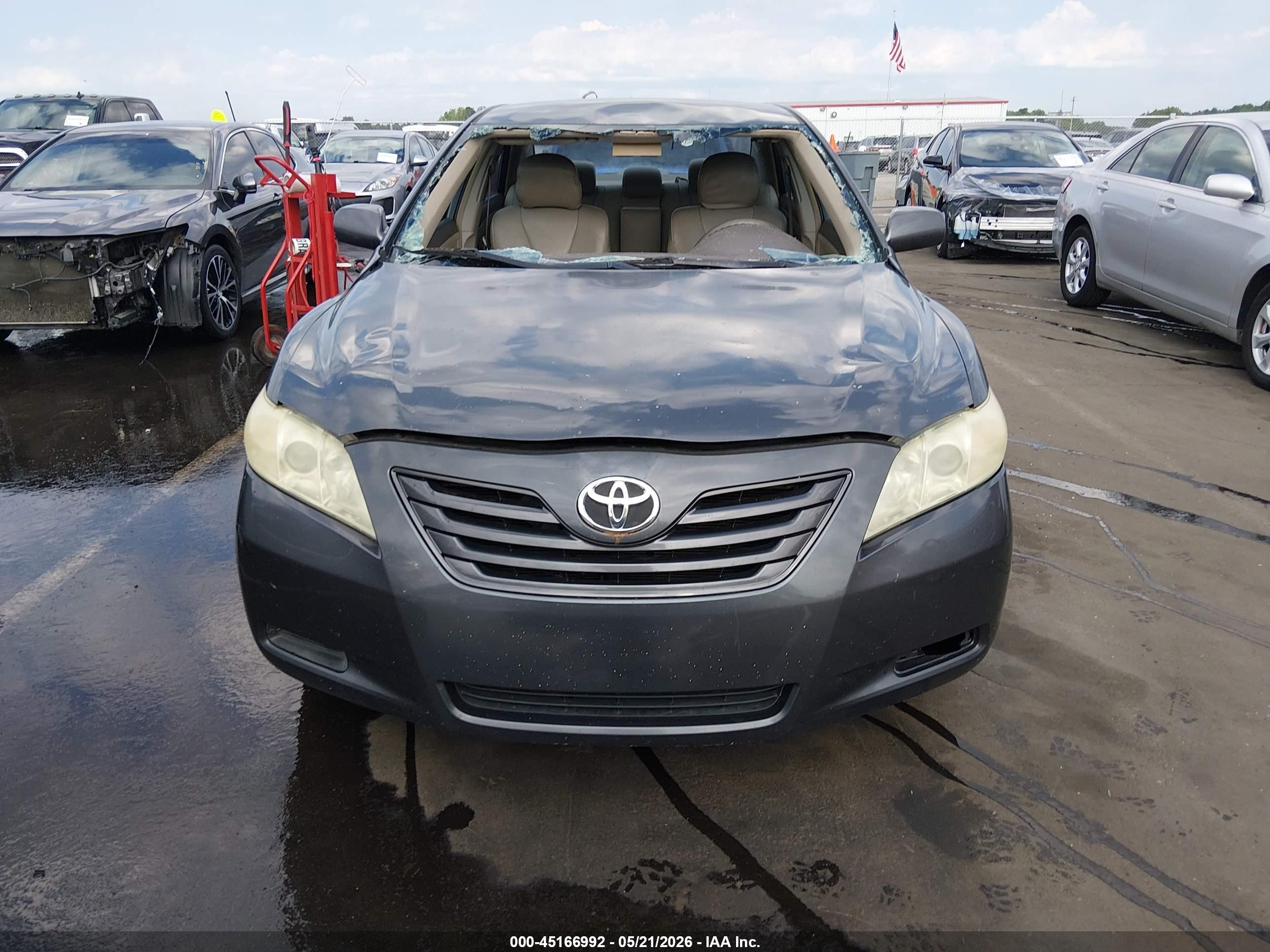 2009 Toyota Camry Le Gray vin: 4T1BE46K99U375462