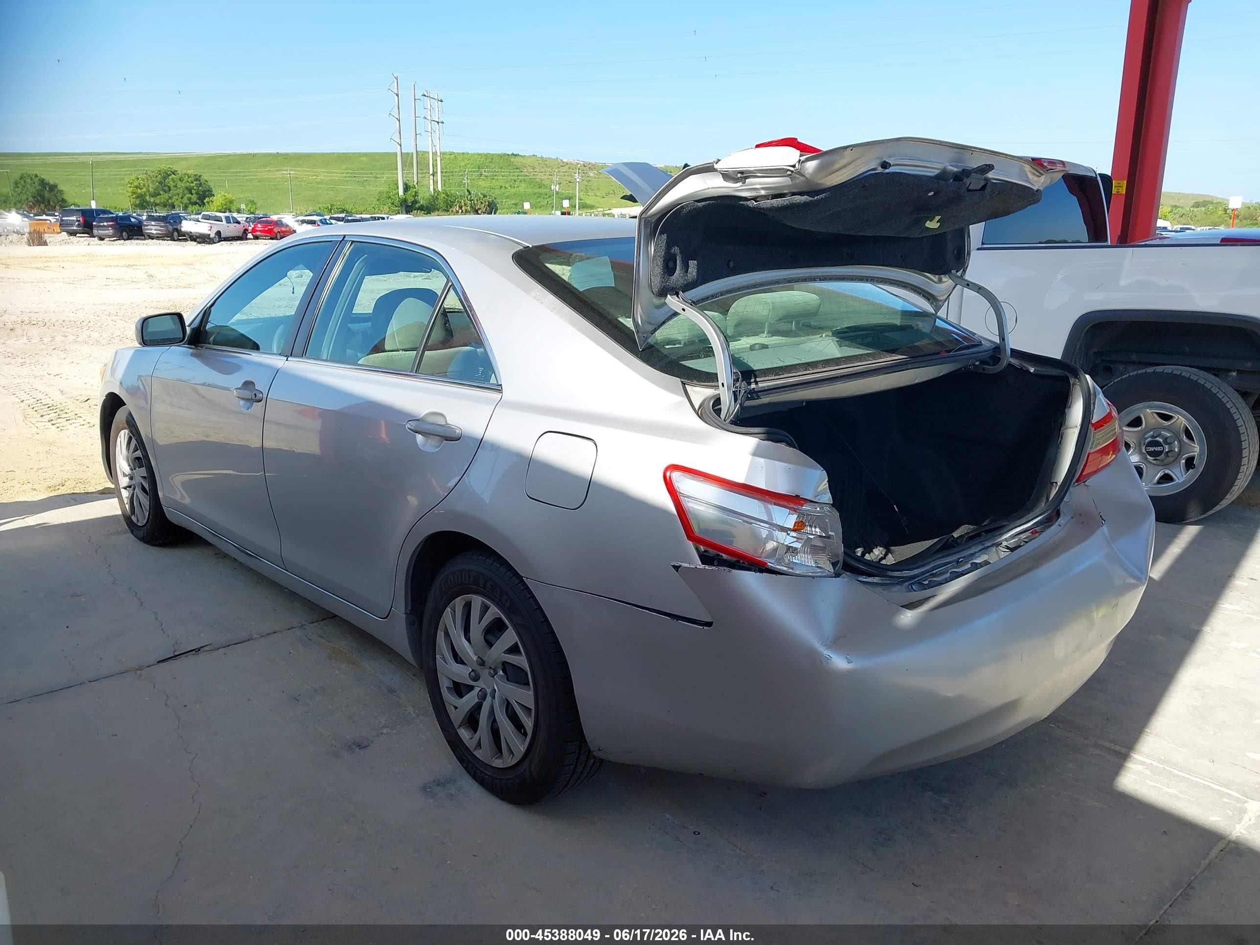 2009 Toyota Camry   Серебряный vin: 4T1BE46K99U377759