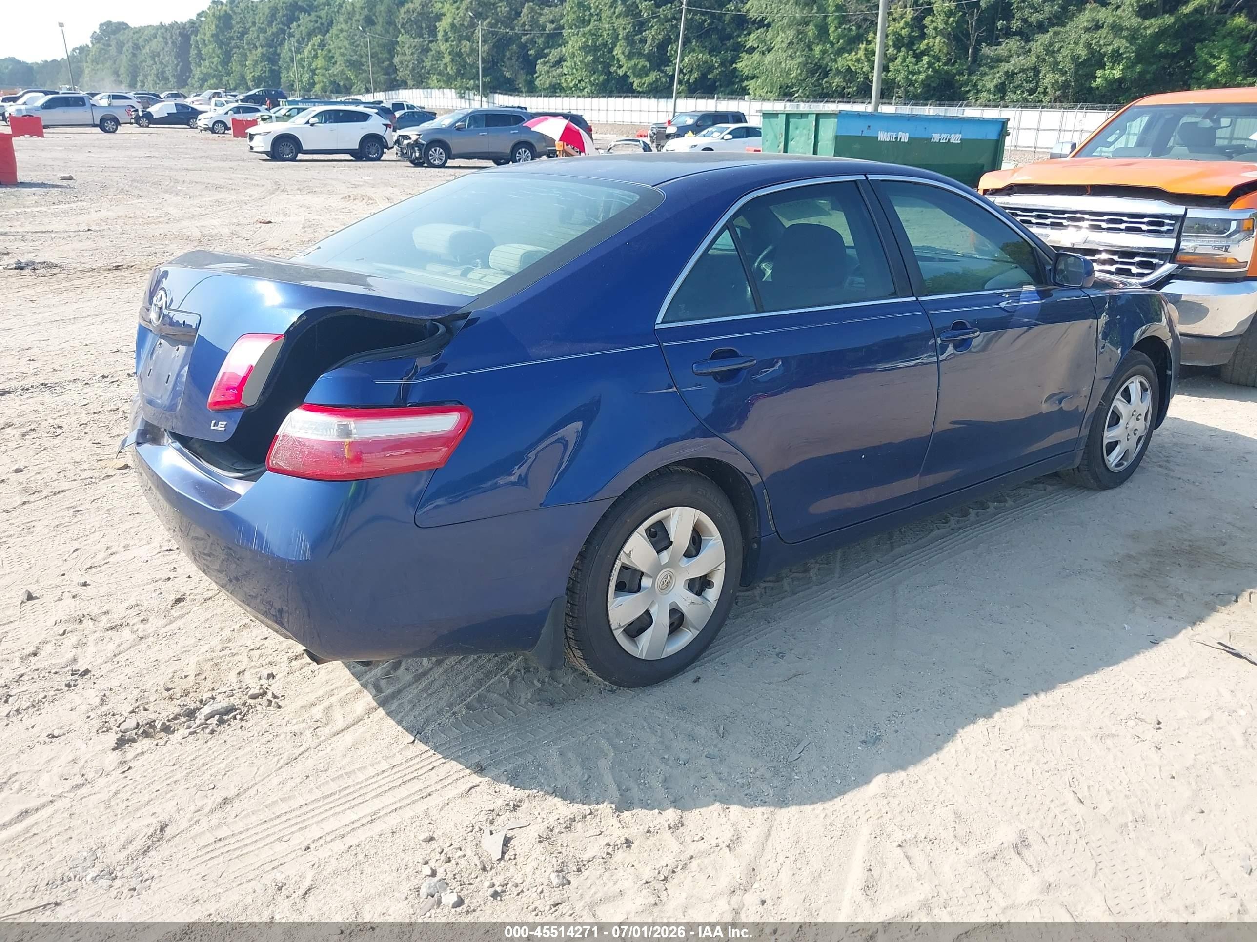 2009 Toyota Camry Le Blue vin: 4T1BE46K99U386395