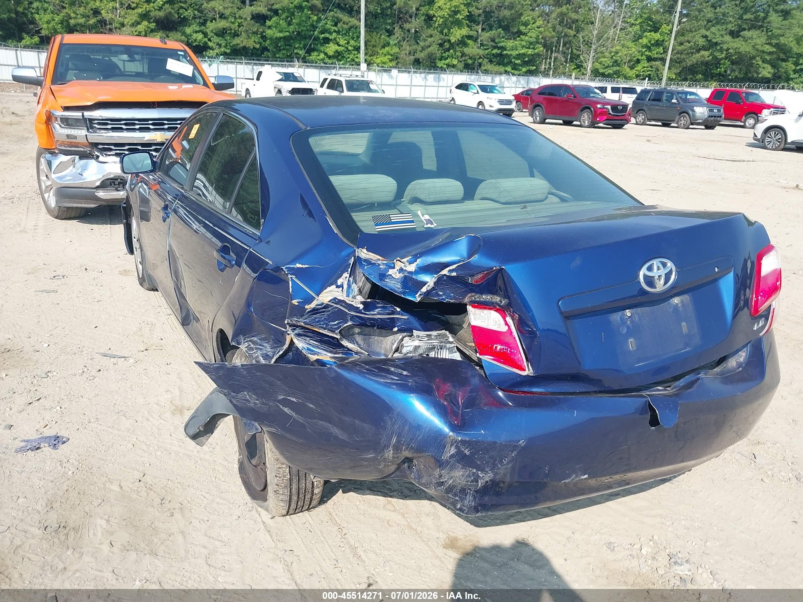 2009 Toyota Camry Le Blue vin: 4T1BE46K99U386395