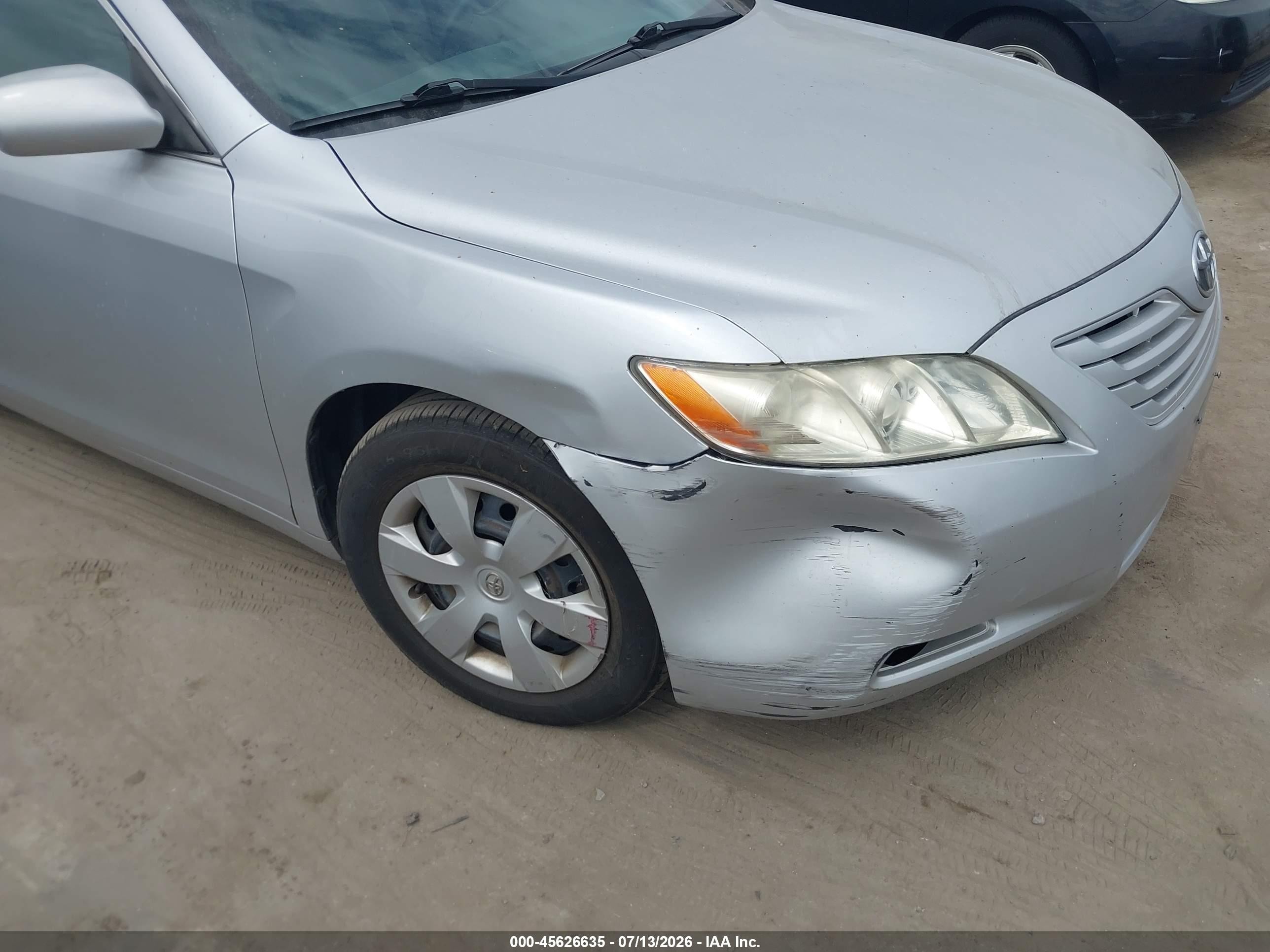 2009 Toyota Camry Le Silver vin: 4T1BE46K99U396800