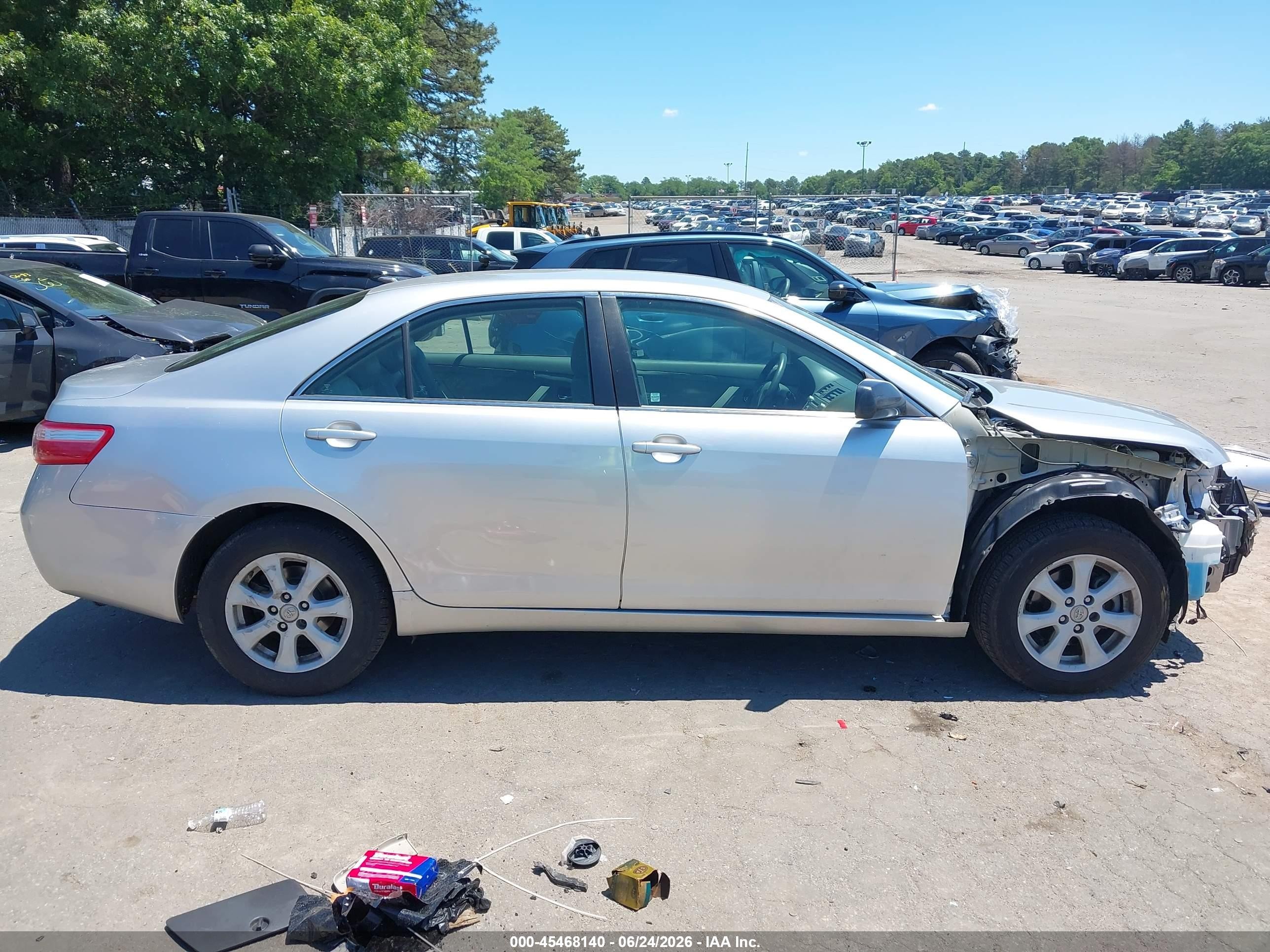 2009 Toyota Camry Le Silver vin: 4T1BE46K99U409349