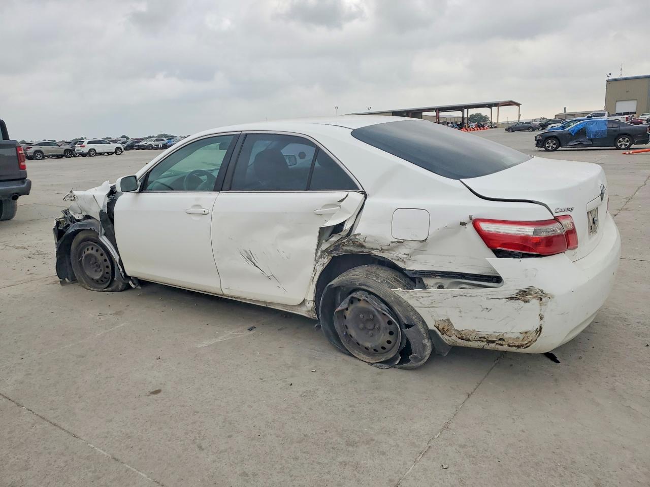 2009 Toyota Camry Base White vin: 4T1BE46K99U798722
