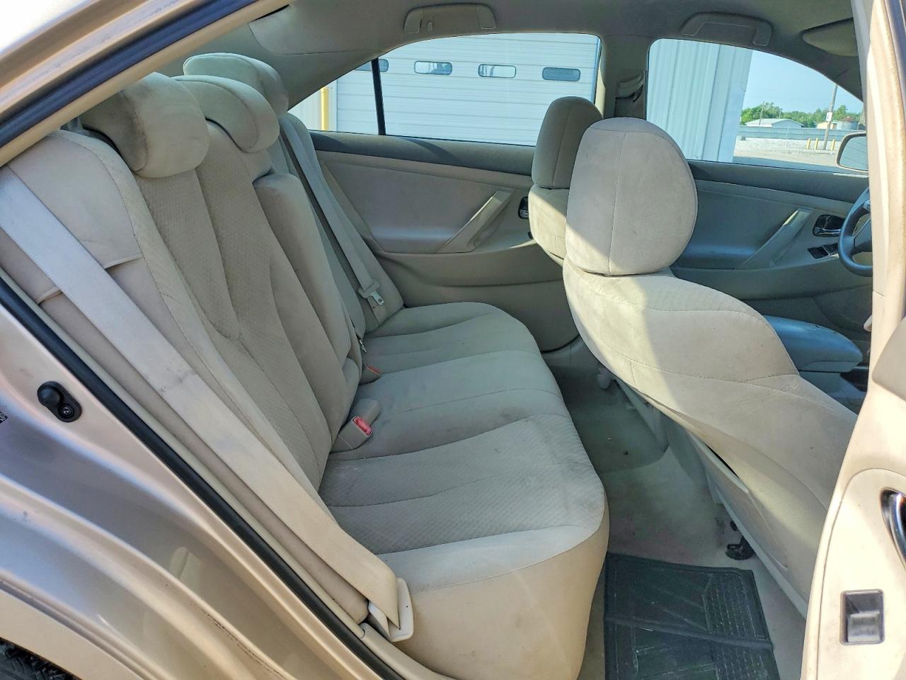 2009 Toyota Camry Le Золотой vin: 4T1BE46K99U812103