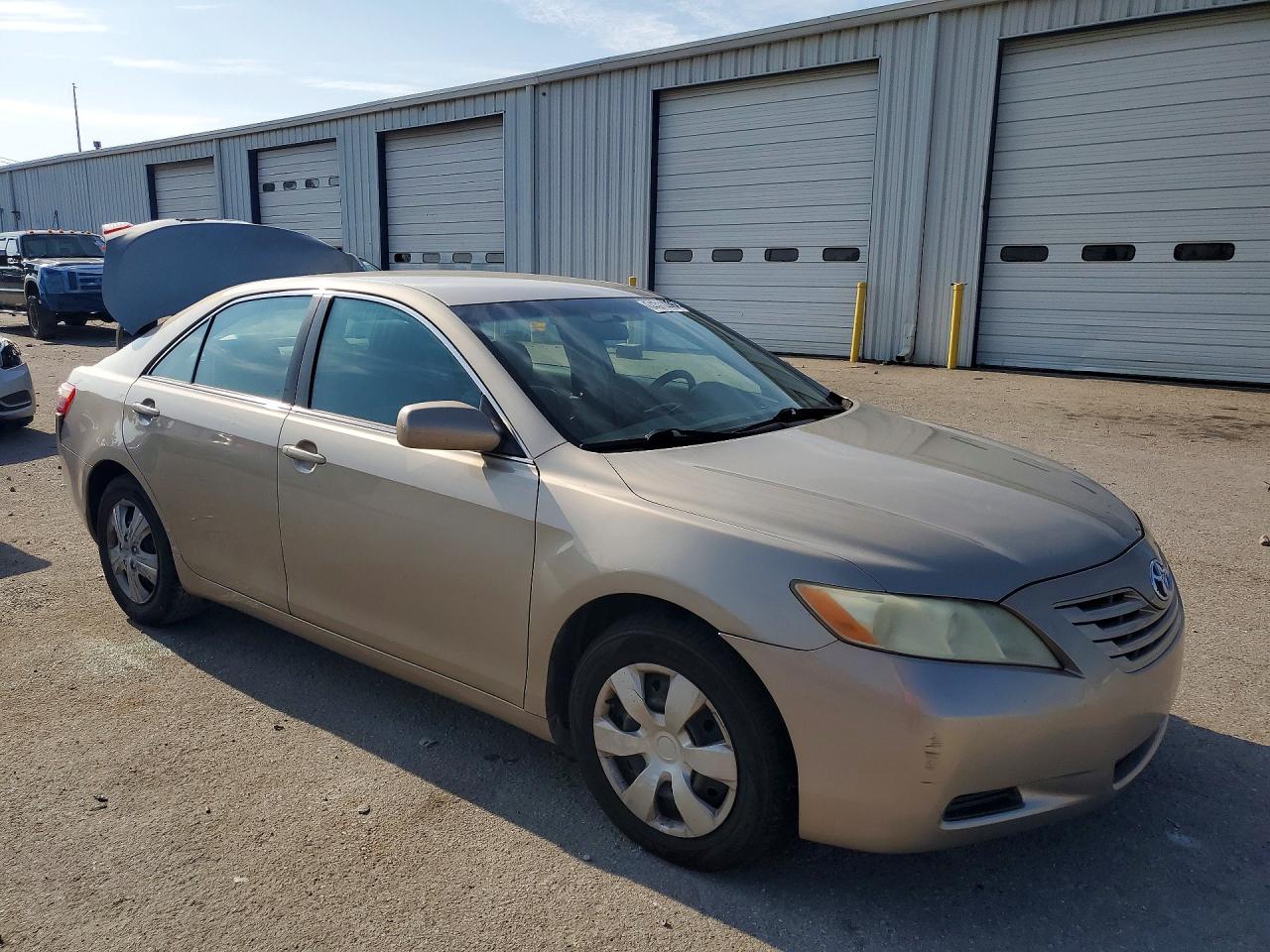 2009 Toyota Camry Le Золотой vin: 4T1BE46K99U812103