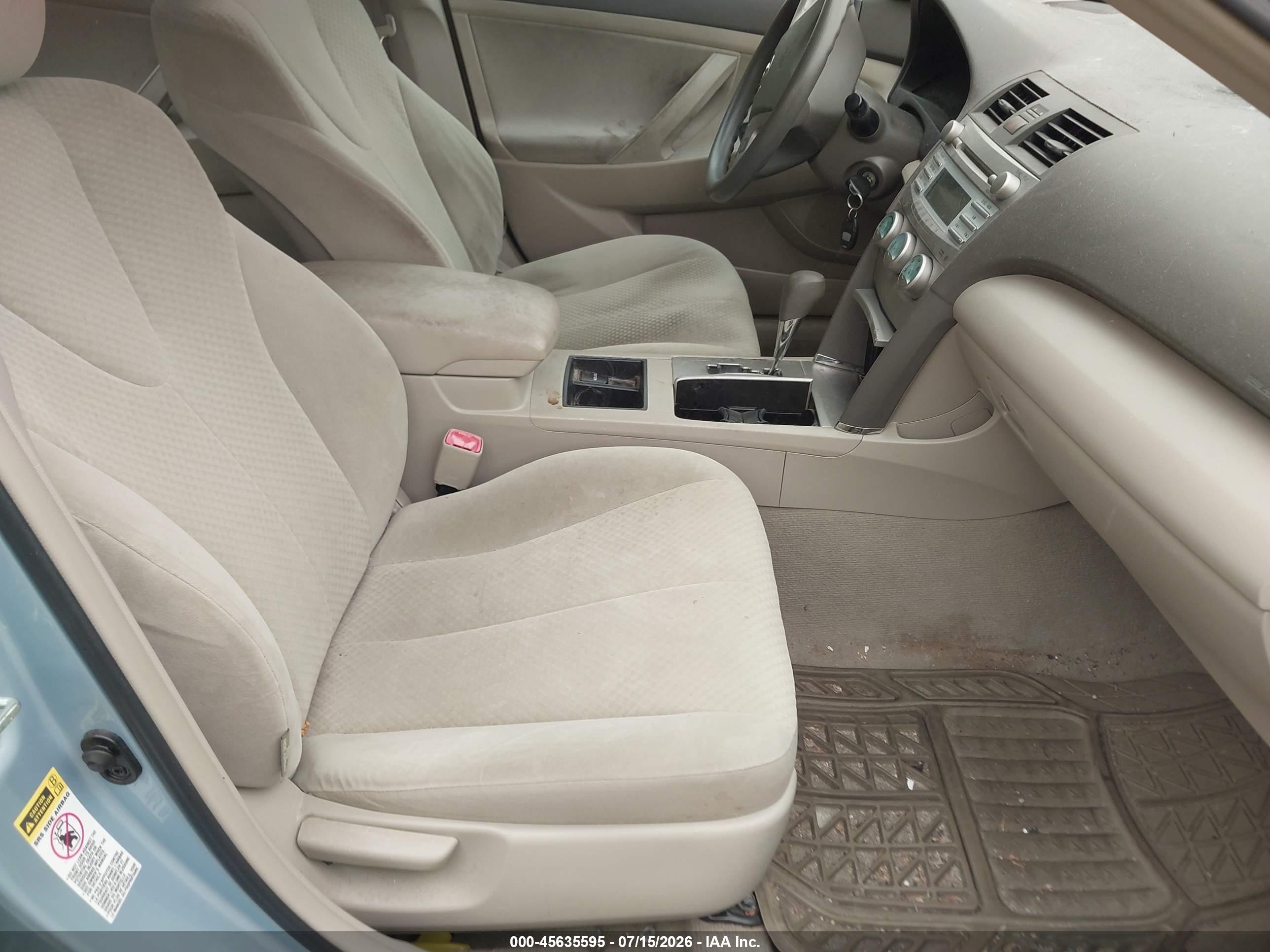 2009 Toyota Camry Le Blue vin: 4T1BE46K99U813705
