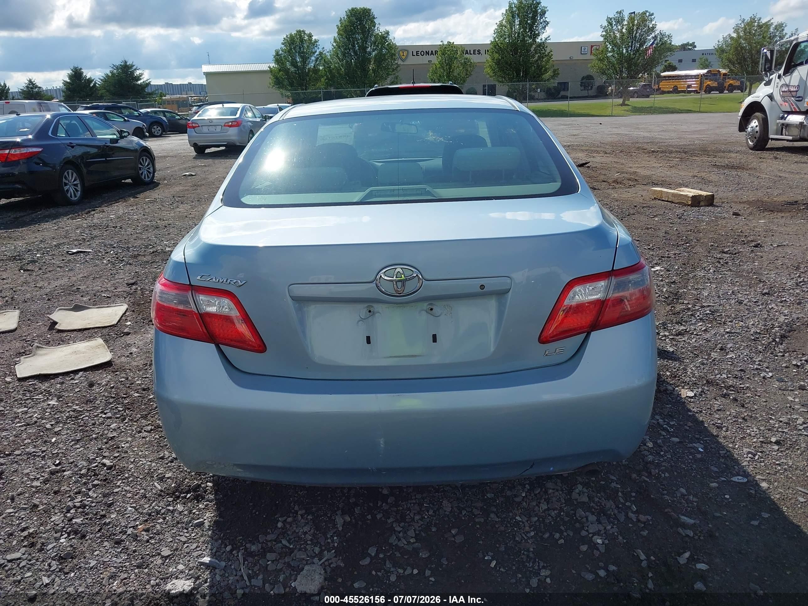 2009 Toyota Camry Le Blue vin: 4T1BE46K99U820315