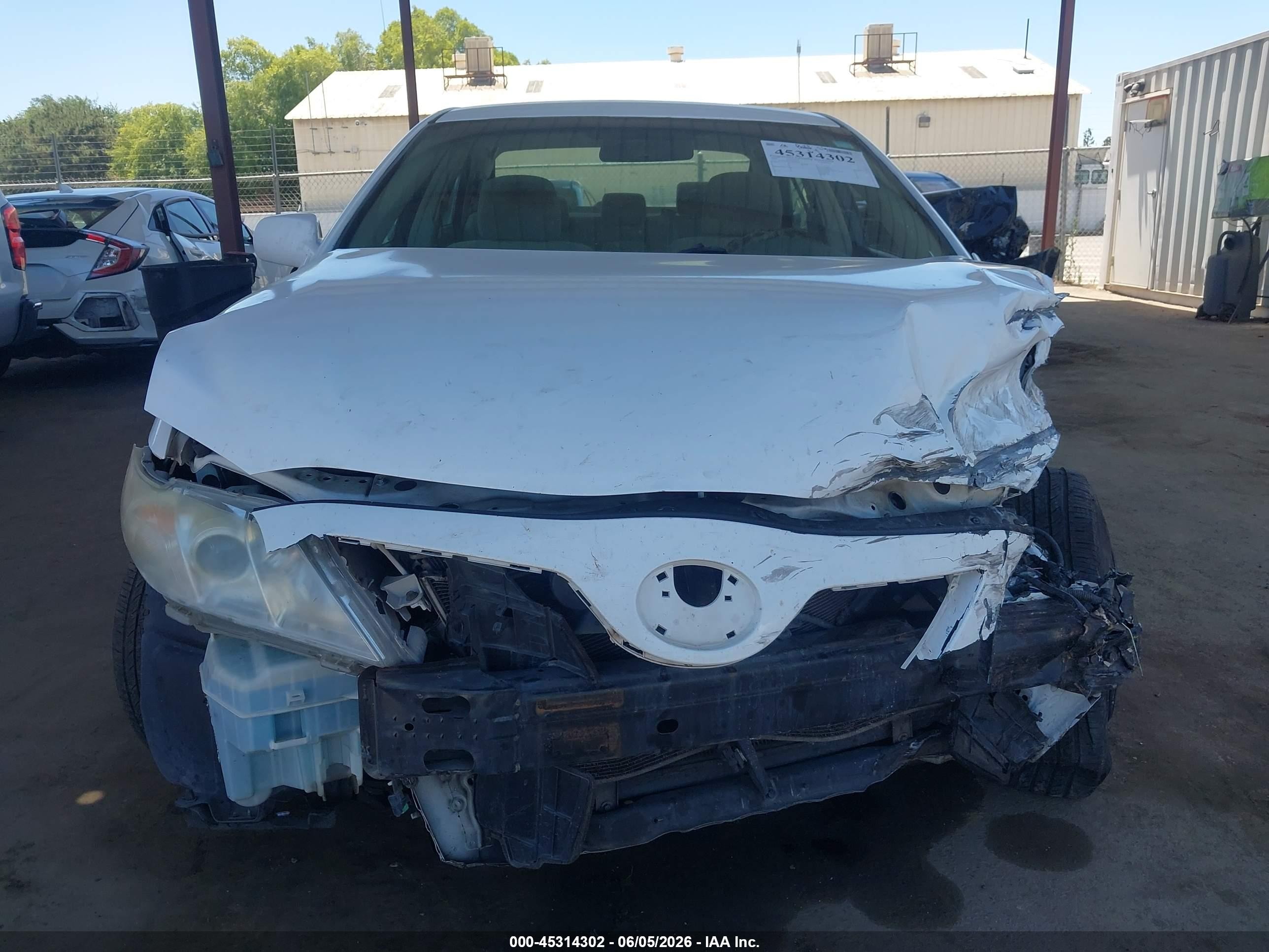 2009 Toyota Camry Le White vin: 4T1BE46K99U834120