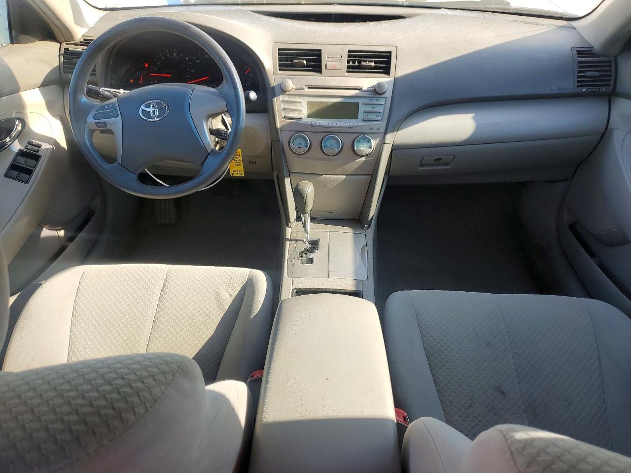2009 Toyota Camry Base White vin: 4T1BE46K99U851287