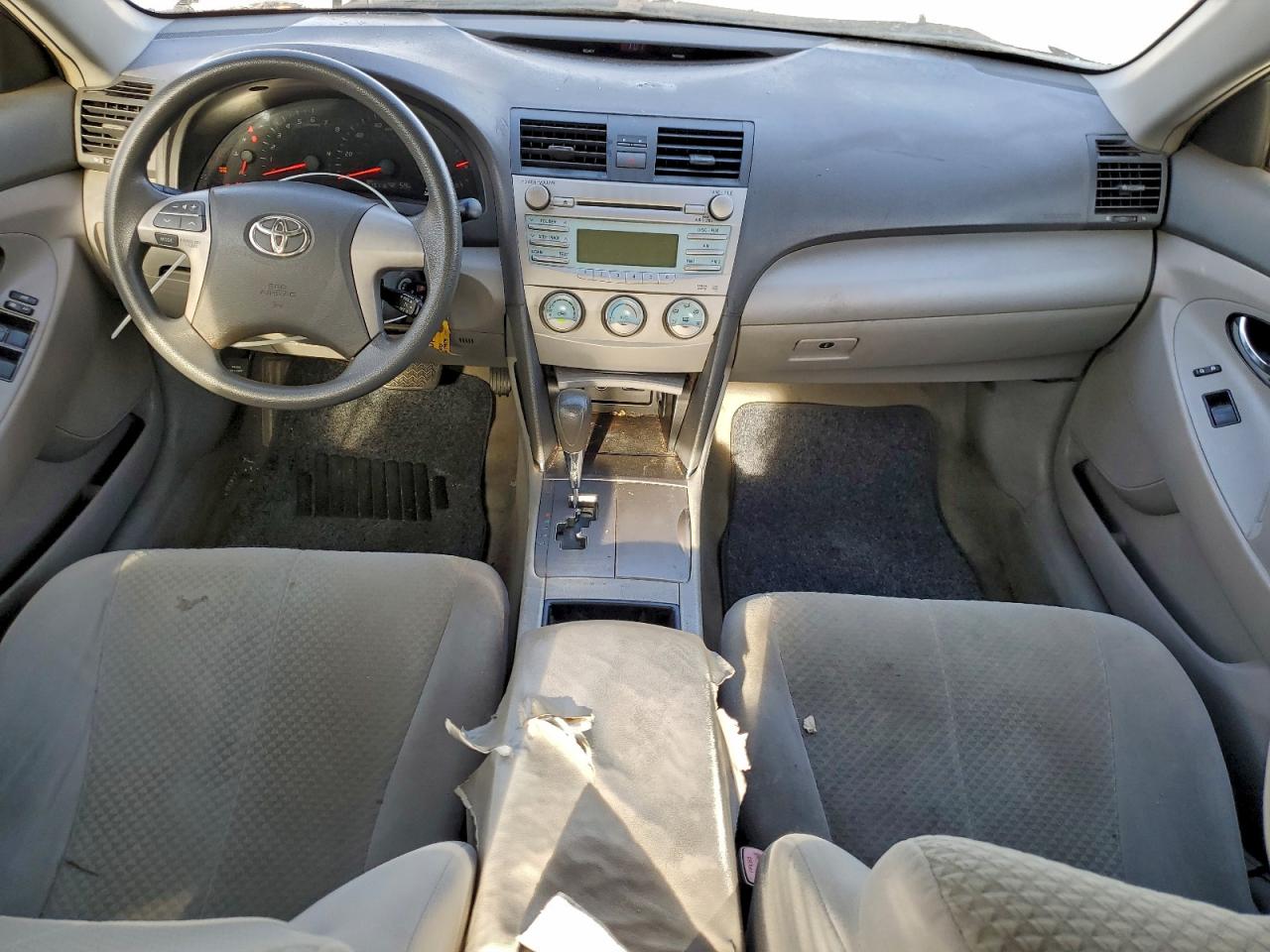 2009 Toyota Camry Base White vin: 4T1BE46K99U863245