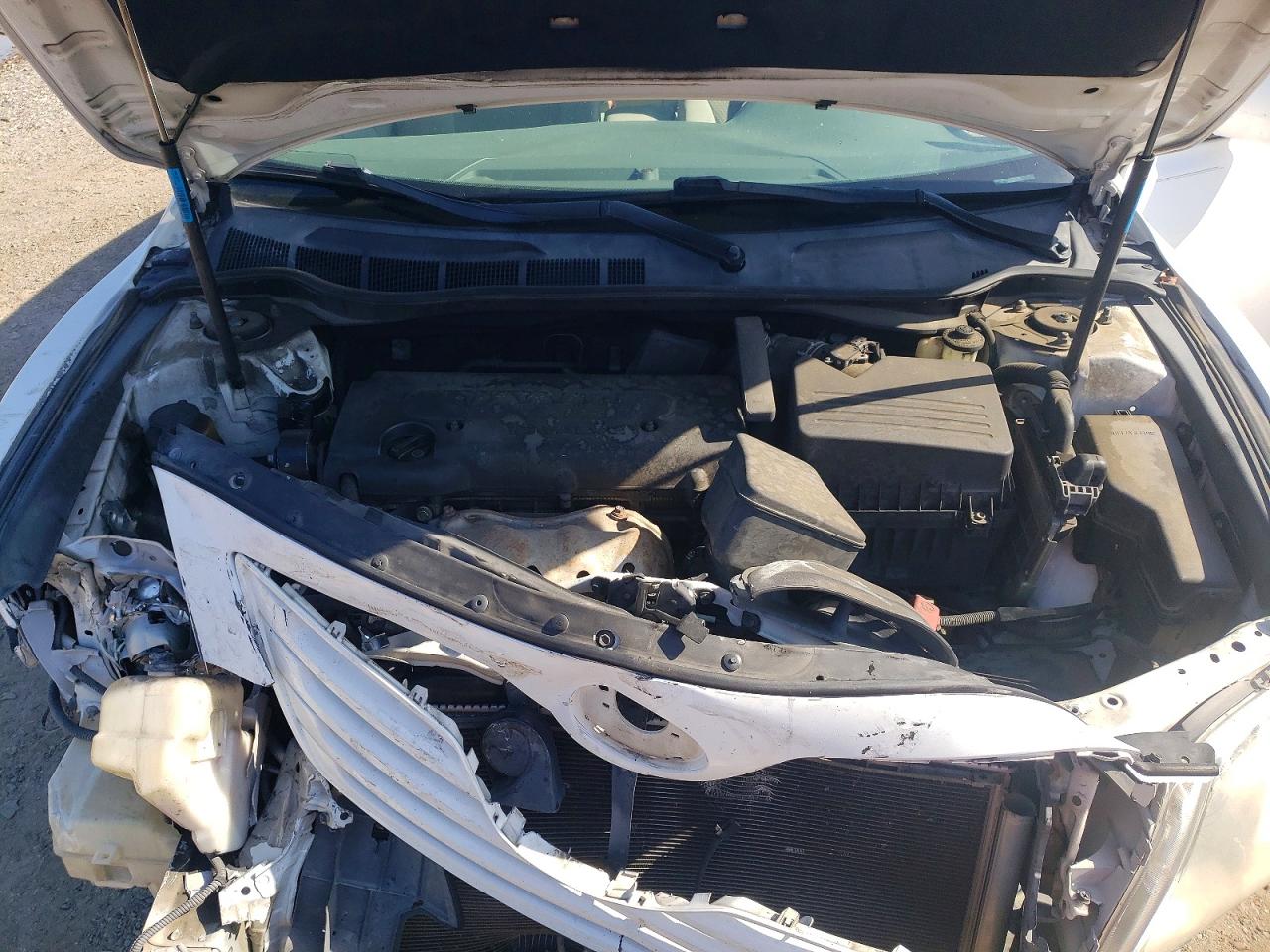 2009 Toyota Camry Base White vin: 4T1BE46K99U866906