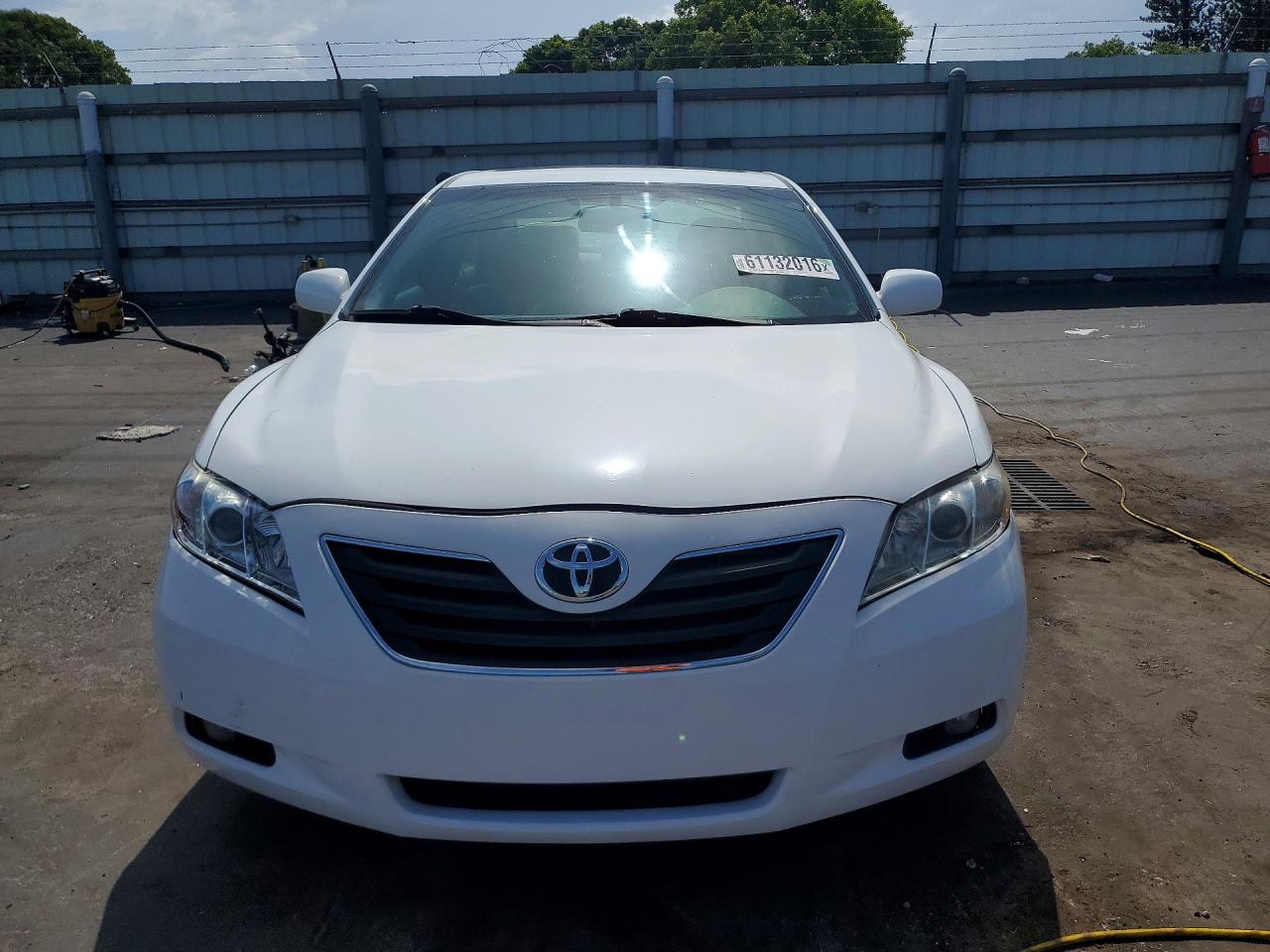 2009 Toyota Camry Xle White vin: 4T1BE46K99U907485