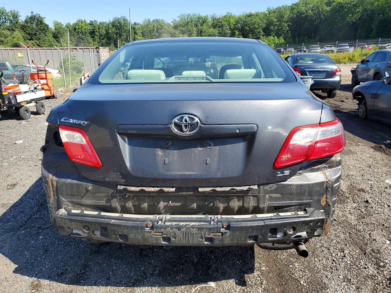 2009 Toyota Camry Le Gray vin: 4T1BE46K99U909883