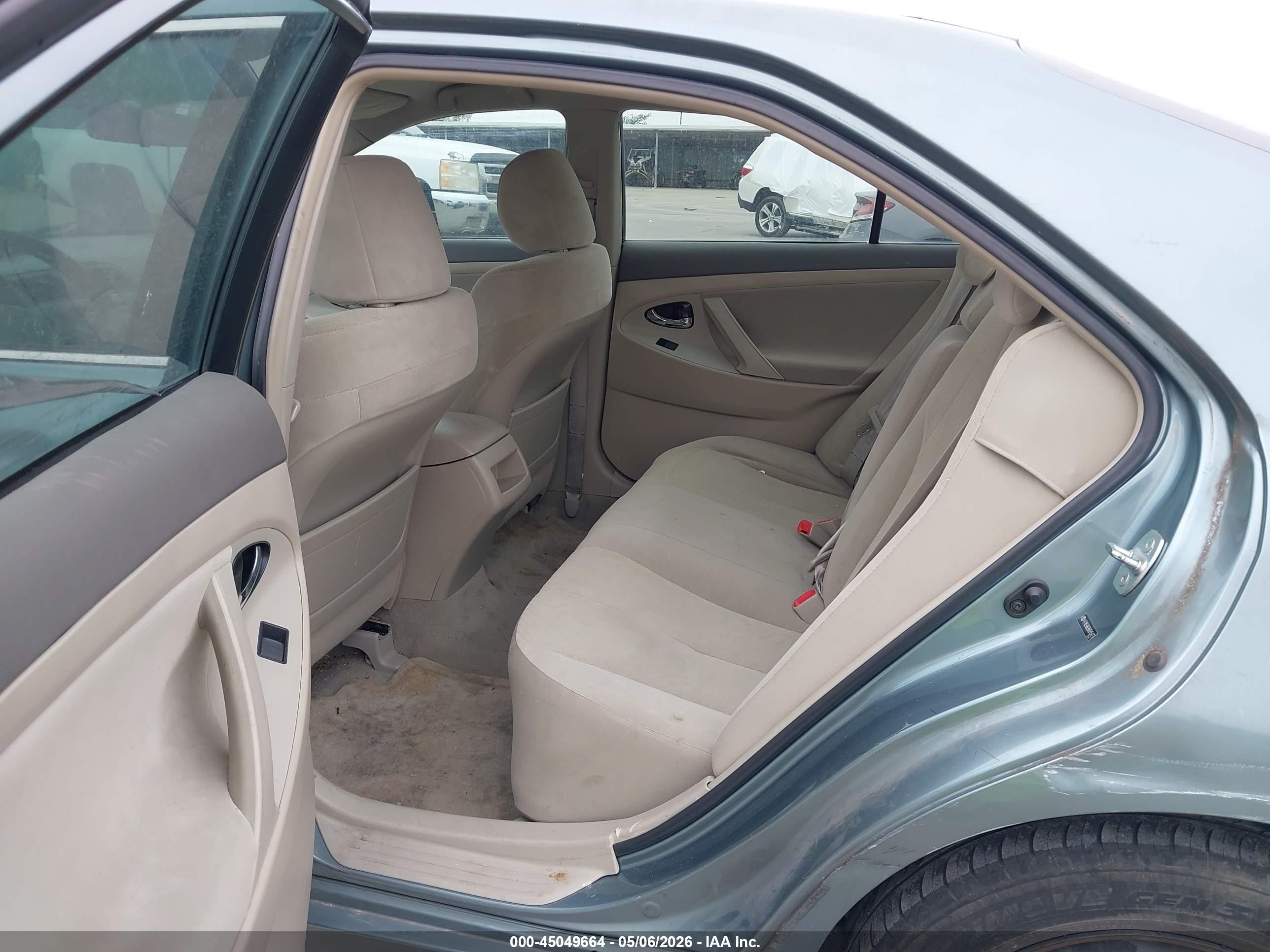 2009 Toyota Camry Le Green vin: 4T1BE46K99U915473