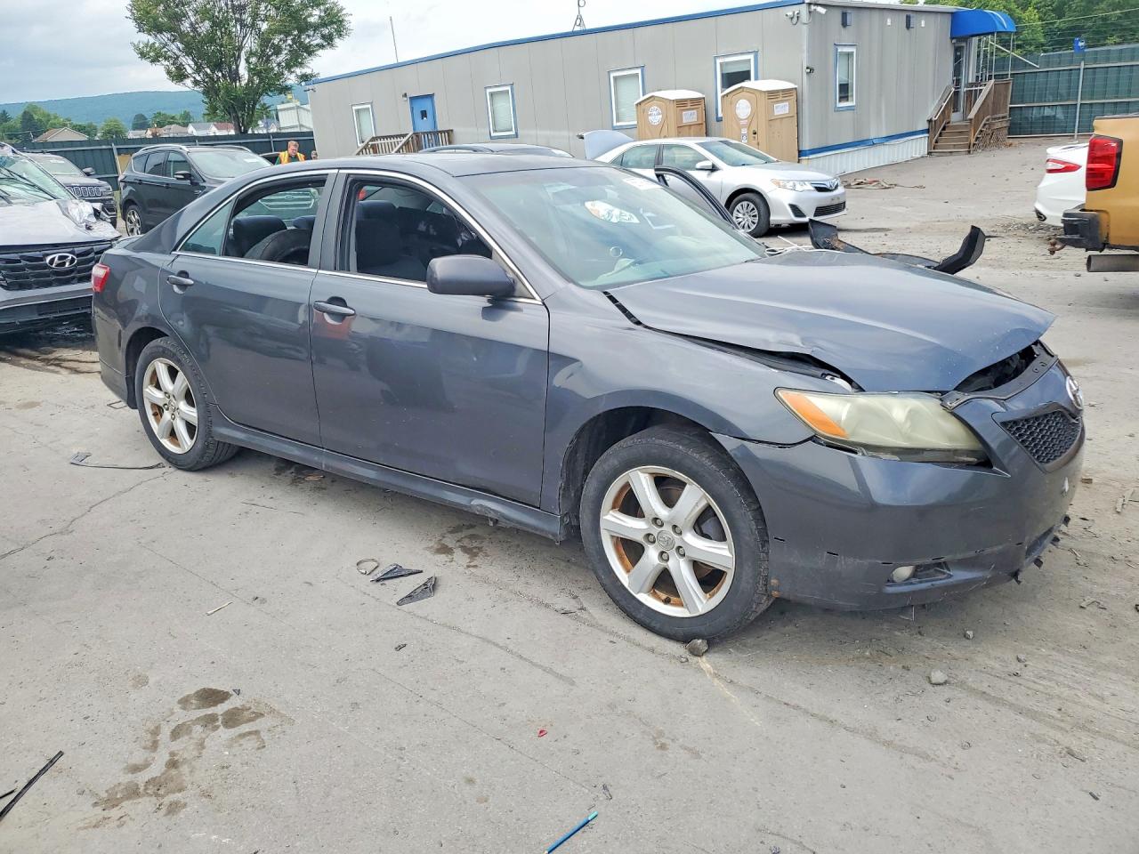 2007 Toyota Camry 4d 2wd Gray vin: 4T1BE46KX7U004968