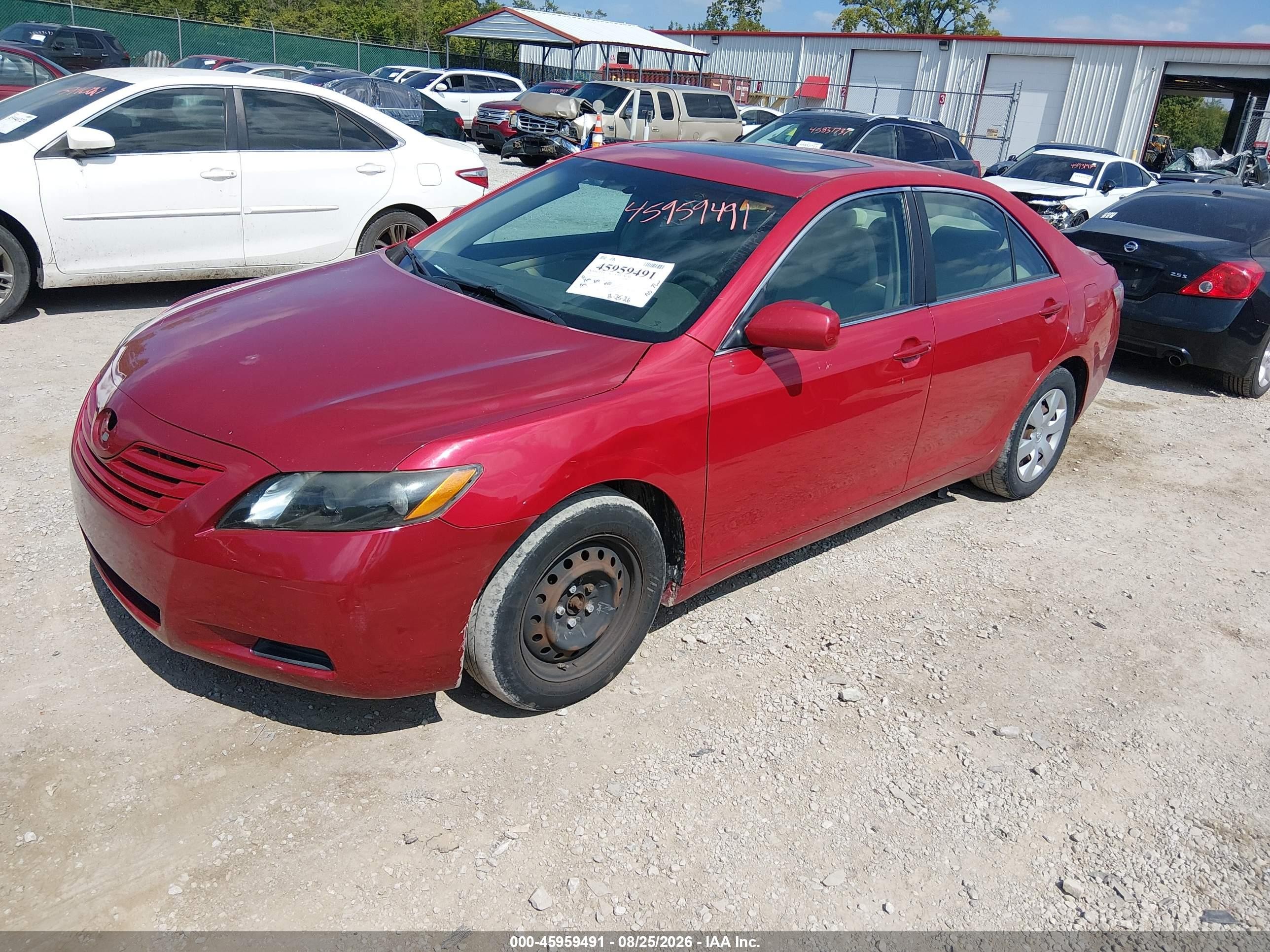 2007 Toyota Camry Le Красный vin: 4T1BE46KX7U011046