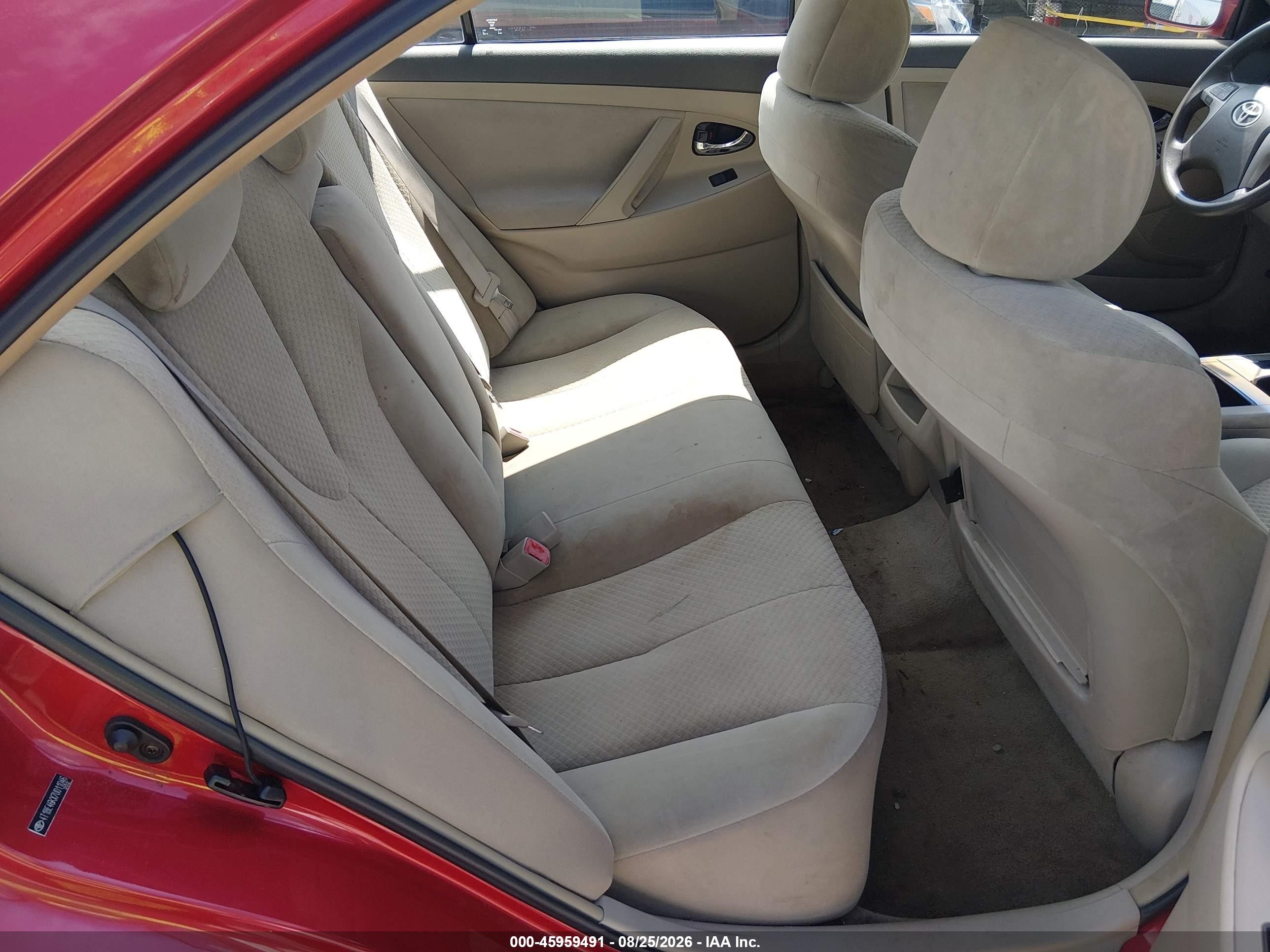 2007 Toyota Camry Le Красный vin: 4T1BE46KX7U011046