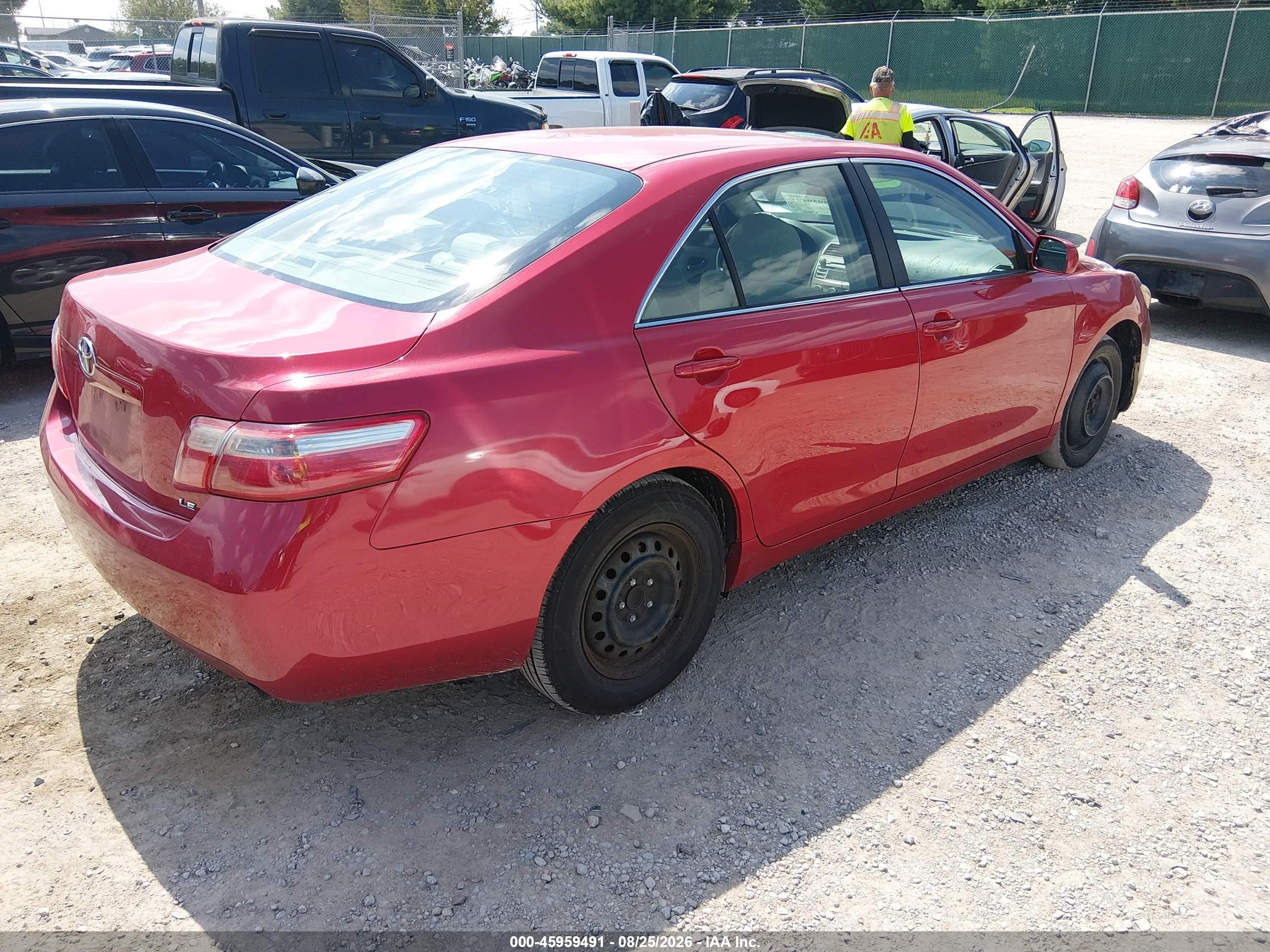 2007 Toyota Camry Le Красный vin: 4T1BE46KX7U011046