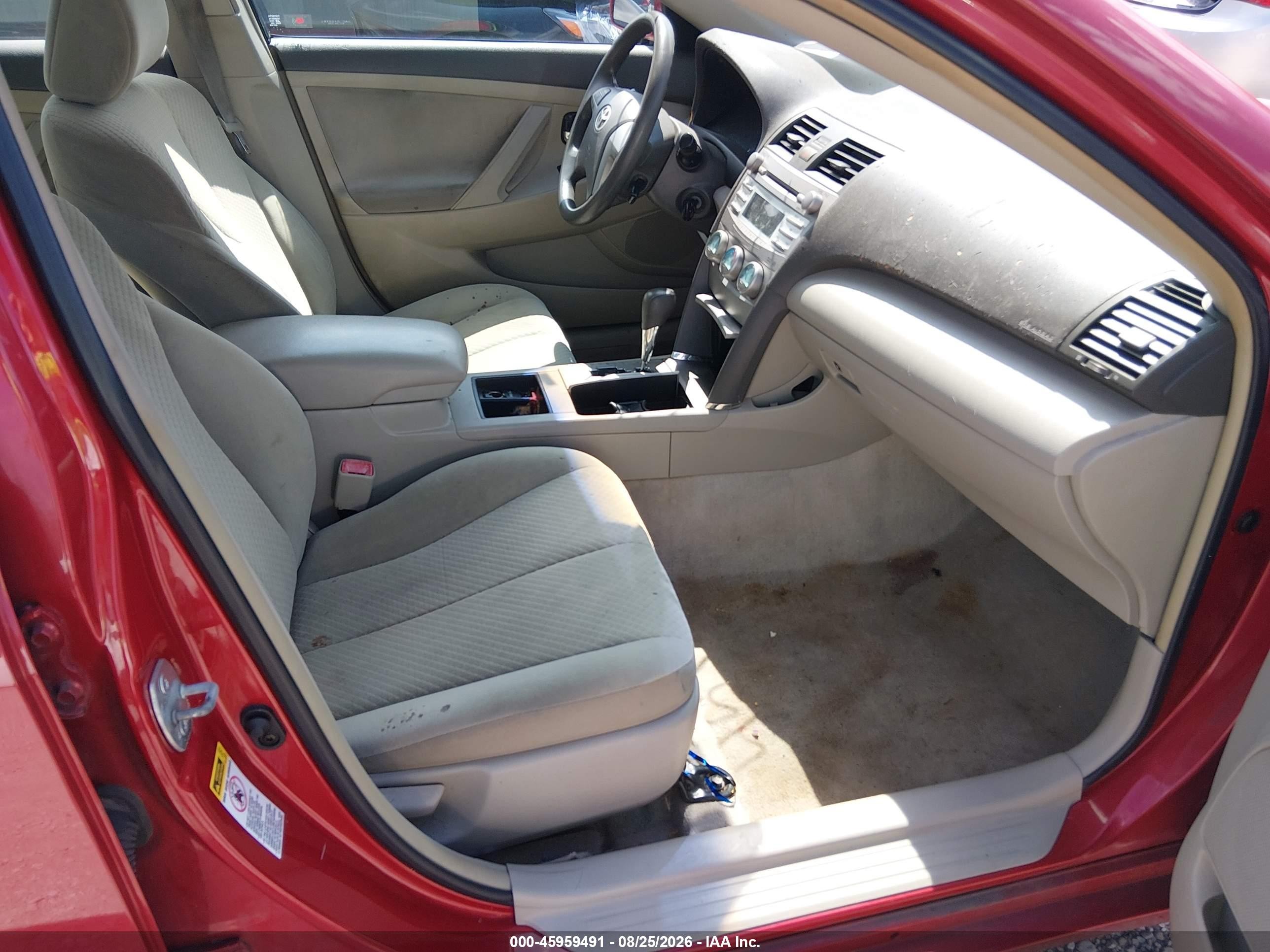 2007 Toyota Camry Le Красный vin: 4T1BE46KX7U011046