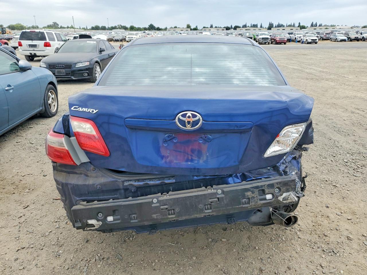 2007 Toyota Camry Le Blue vin: 4T1BE46KX7U013928