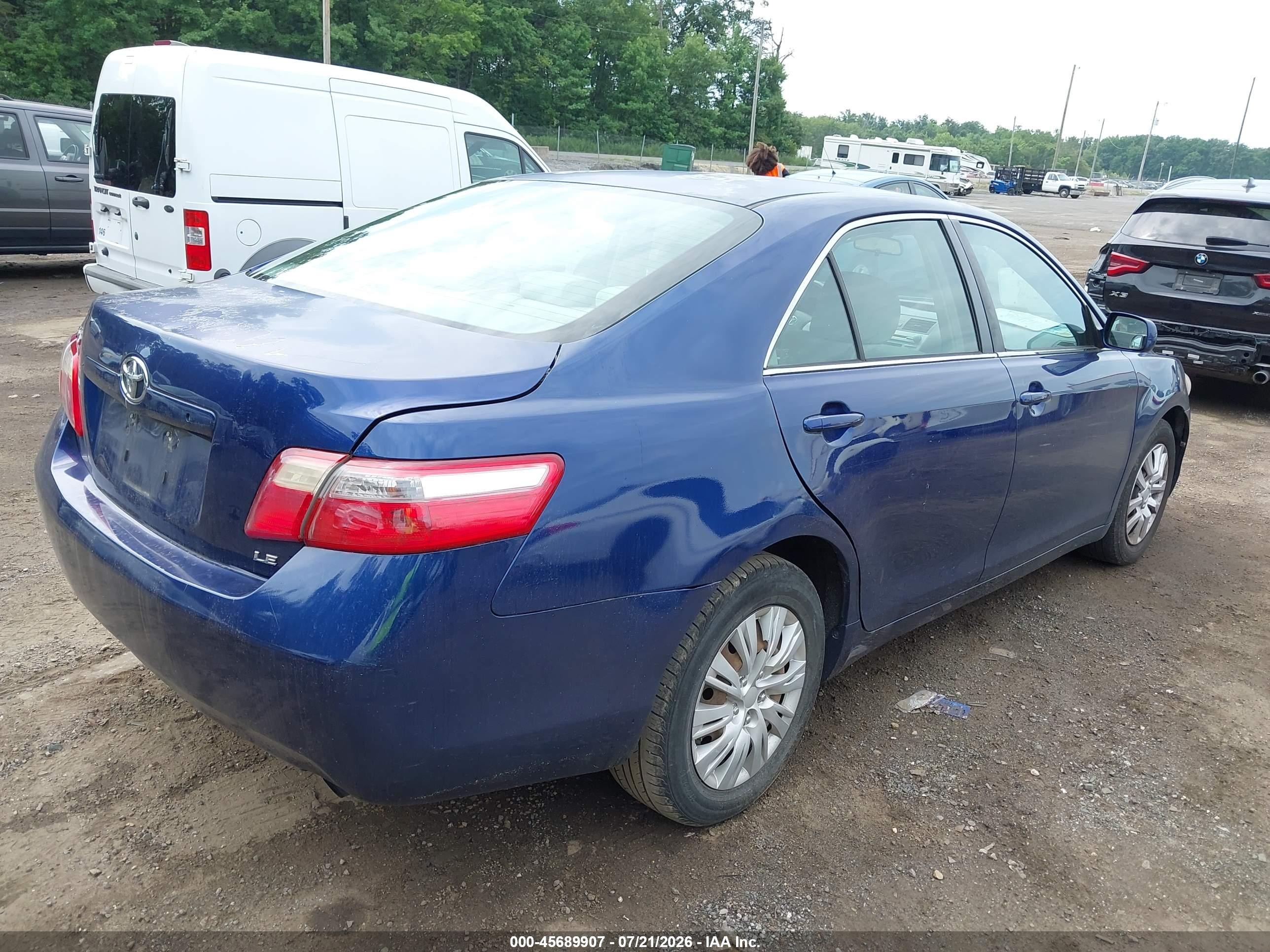 2007 Toyota Camry Le Blue vin: 4T1BE46KX7U017669