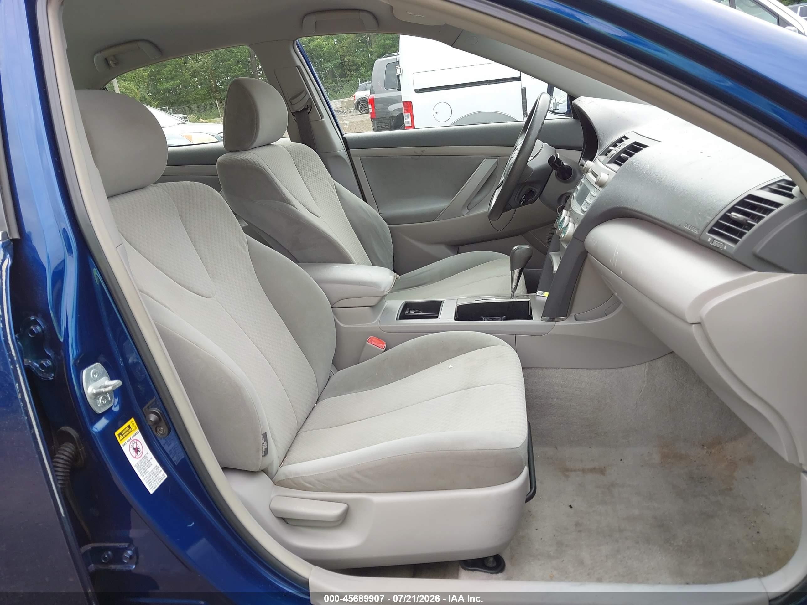 2007 Toyota Camry Le Blue vin: 4T1BE46KX7U017669
