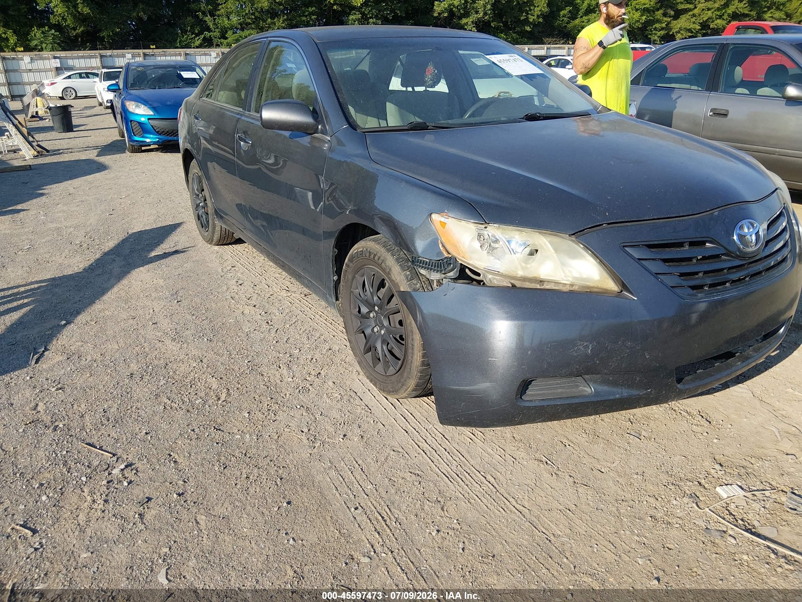 2007 Toyota Camry Le Gray vin: 4T1BE46KX7U018059