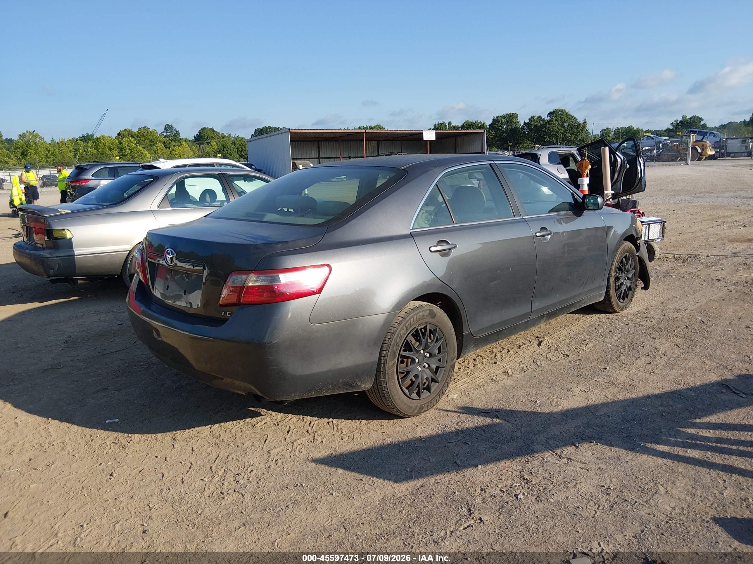 2007 Toyota Camry Le Gray vin: 4T1BE46KX7U018059