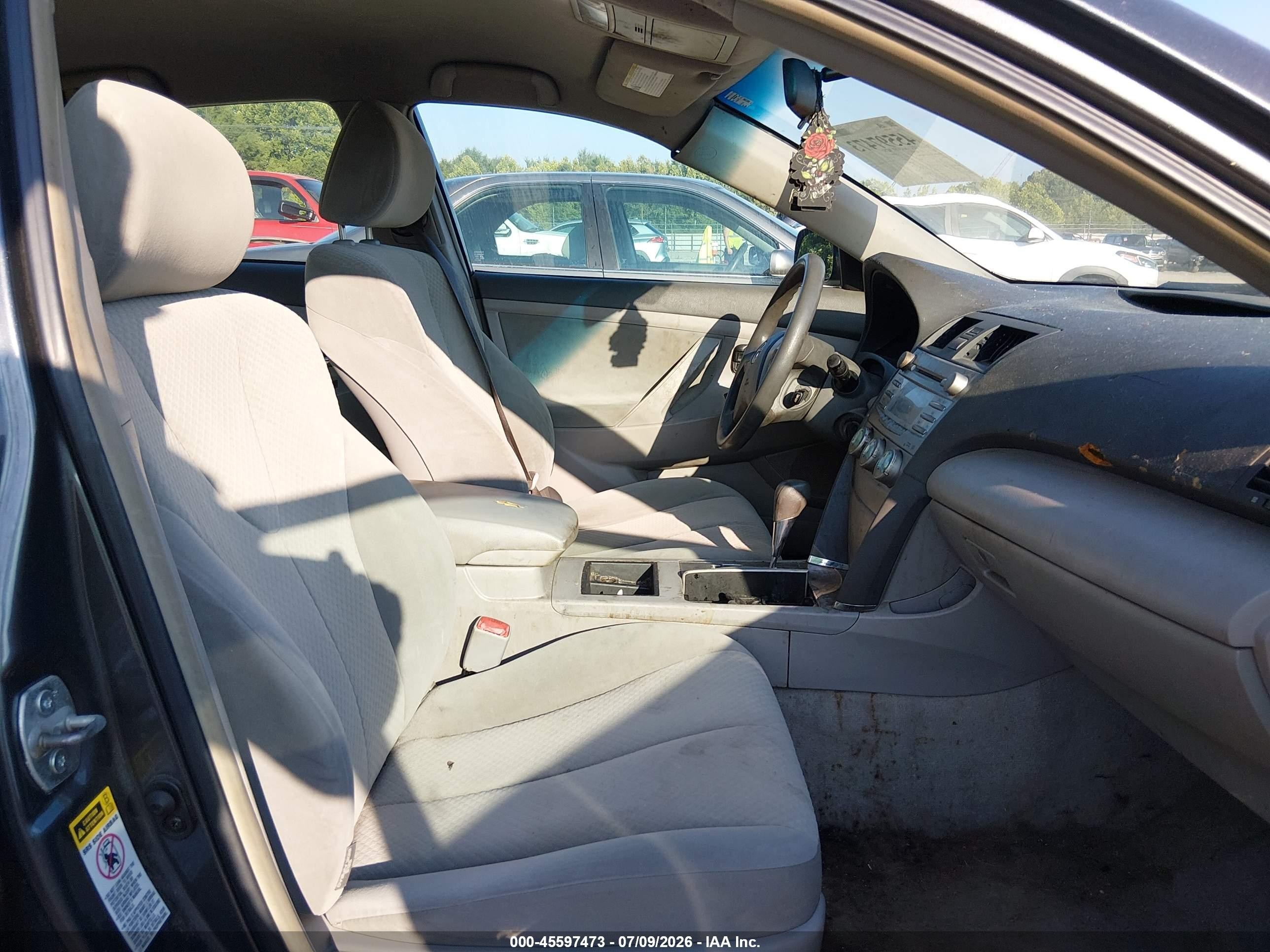 2007 Toyota Camry Le Gray vin: 4T1BE46KX7U018059