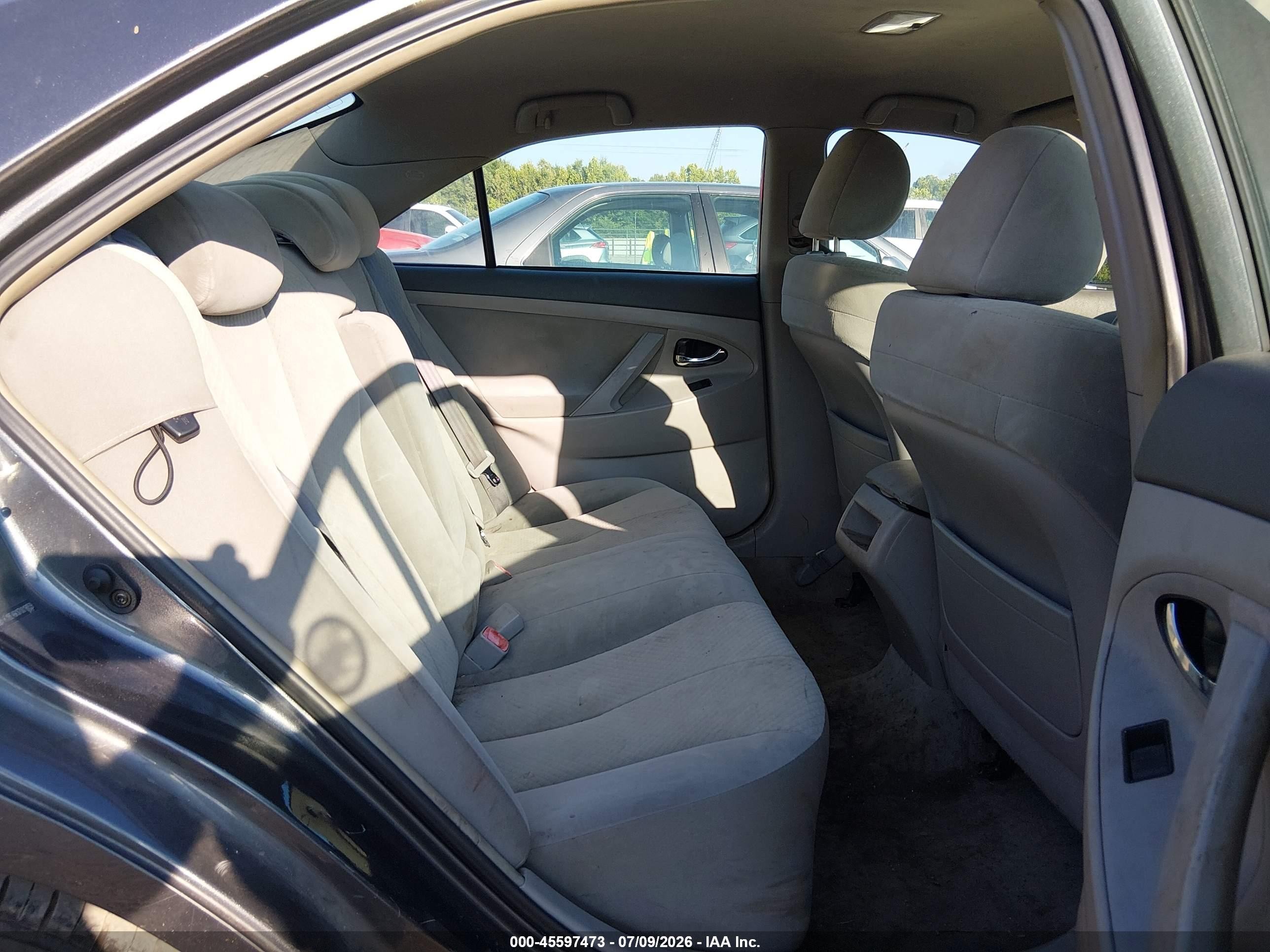 2007 Toyota Camry Le Gray vin: 4T1BE46KX7U018059
