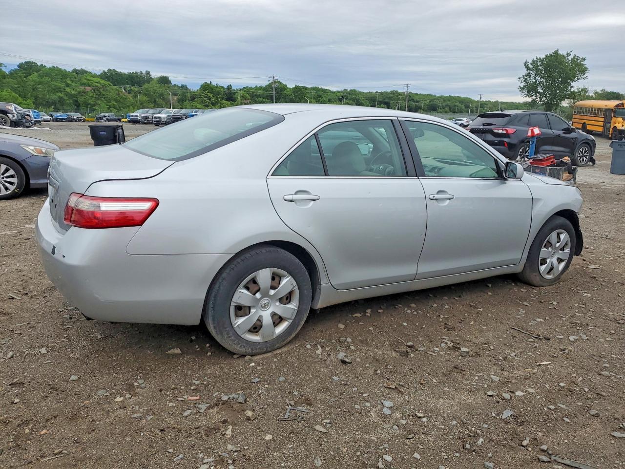 2007 Toyota Camry Ce Серебряный vin: 4T1BE46KX7U030941