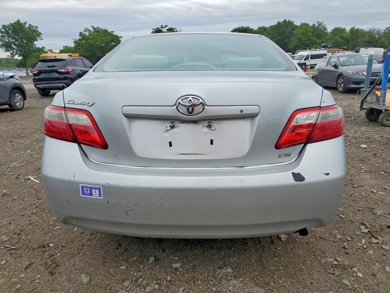 2007 Toyota Camry Ce Серебряный vin: 4T1BE46KX7U030941