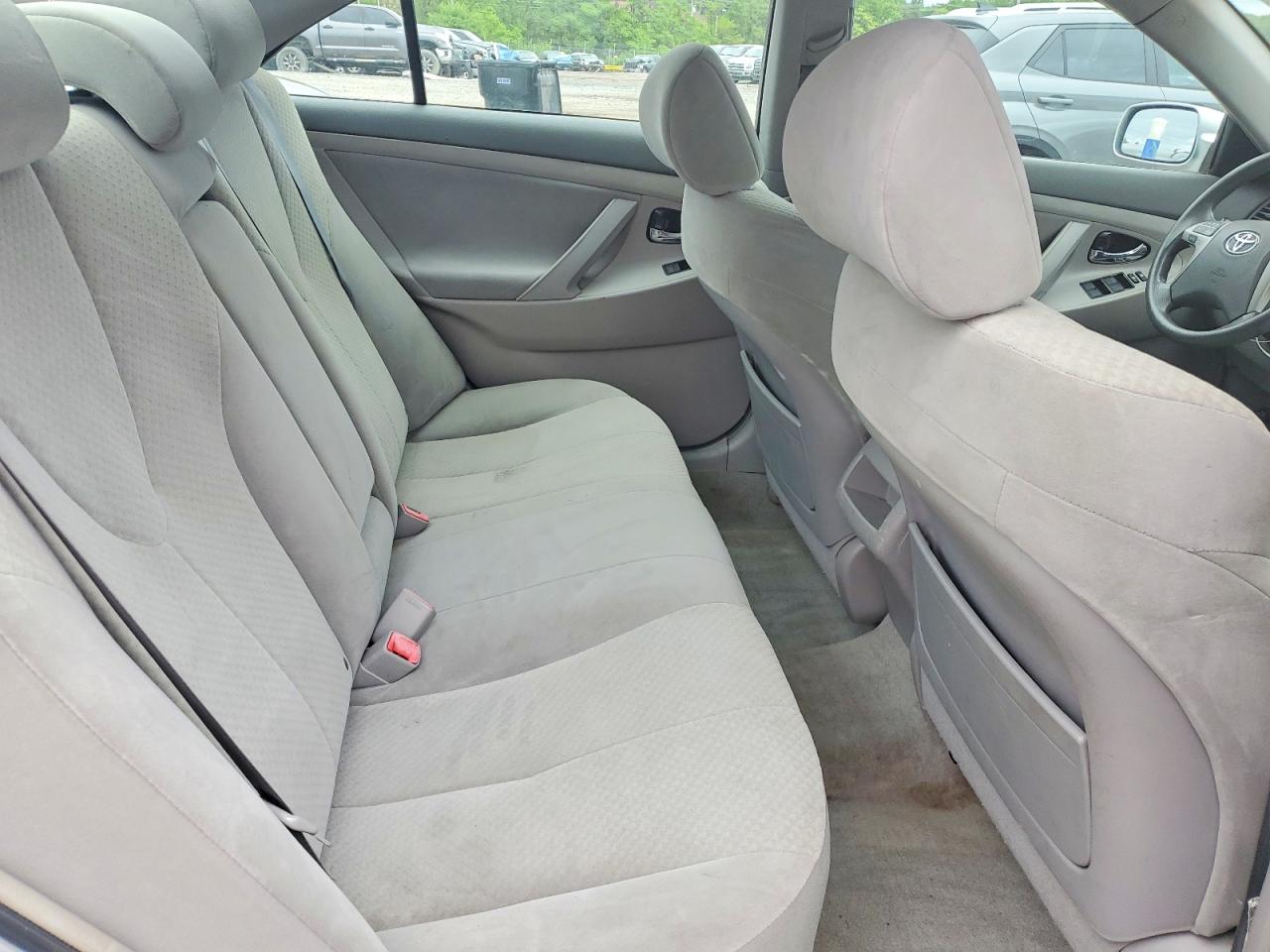 2007 Toyota Camry Ce Серебряный vin: 4T1BE46KX7U030941