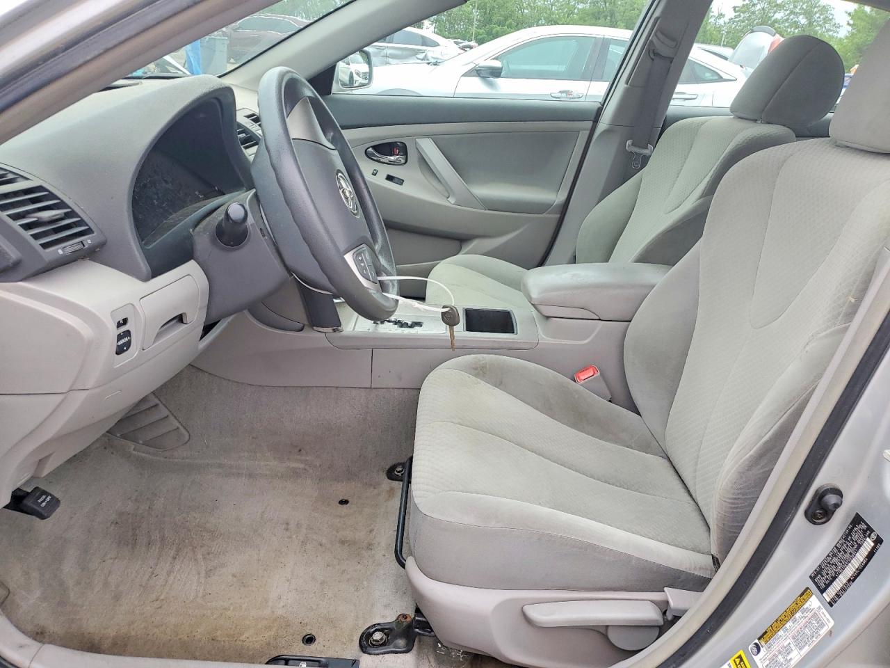 2007 Toyota Camry Ce Серебряный vin: 4T1BE46KX7U030941