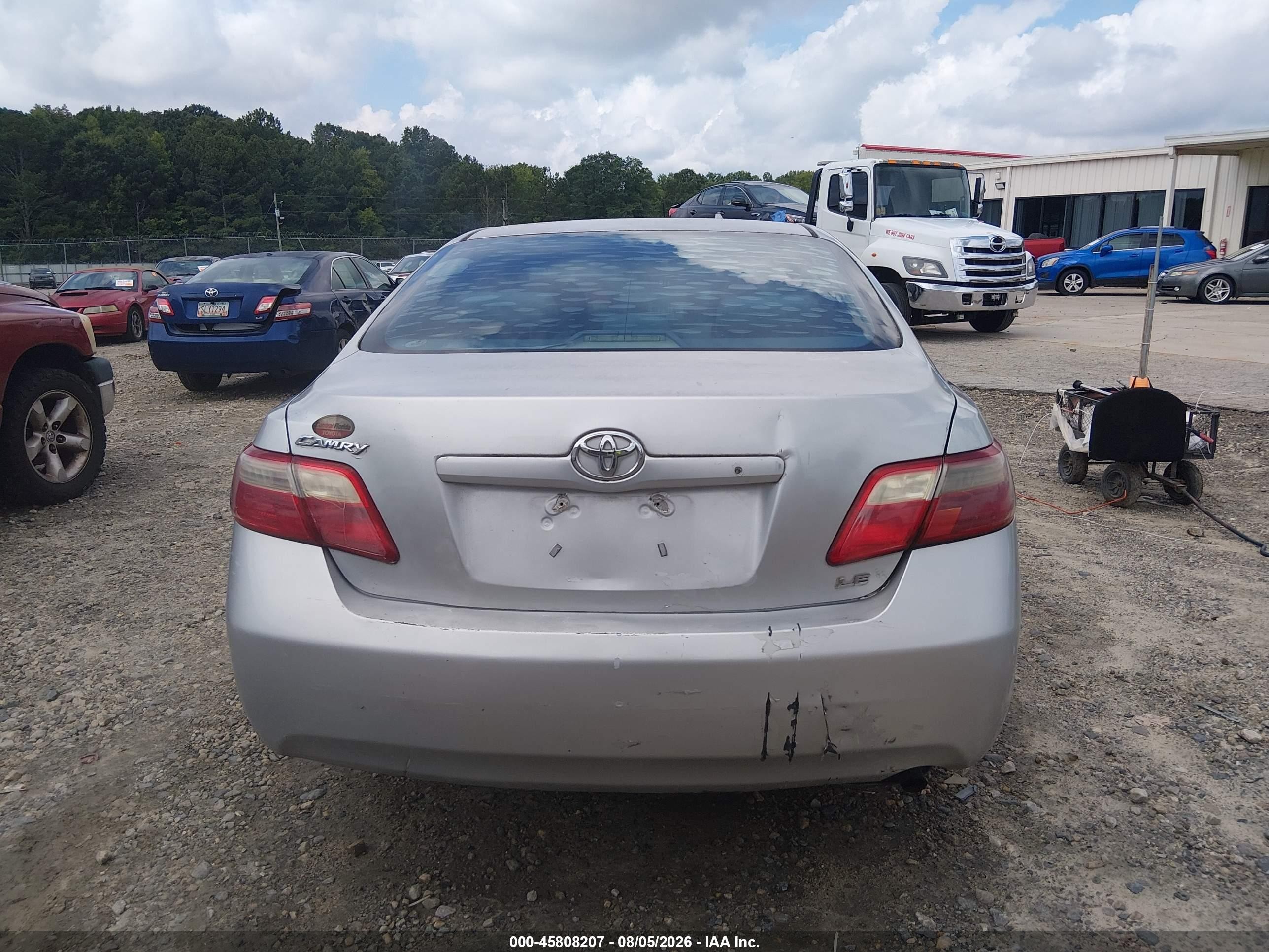 2007 Toyota Camry Le Silver vin: 4T1BE46KX7U032978