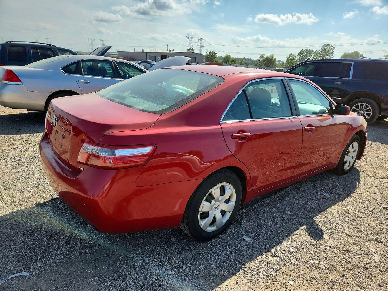 2007 Toyota Camry Le Red vin: 4T1BE46KX7U039364