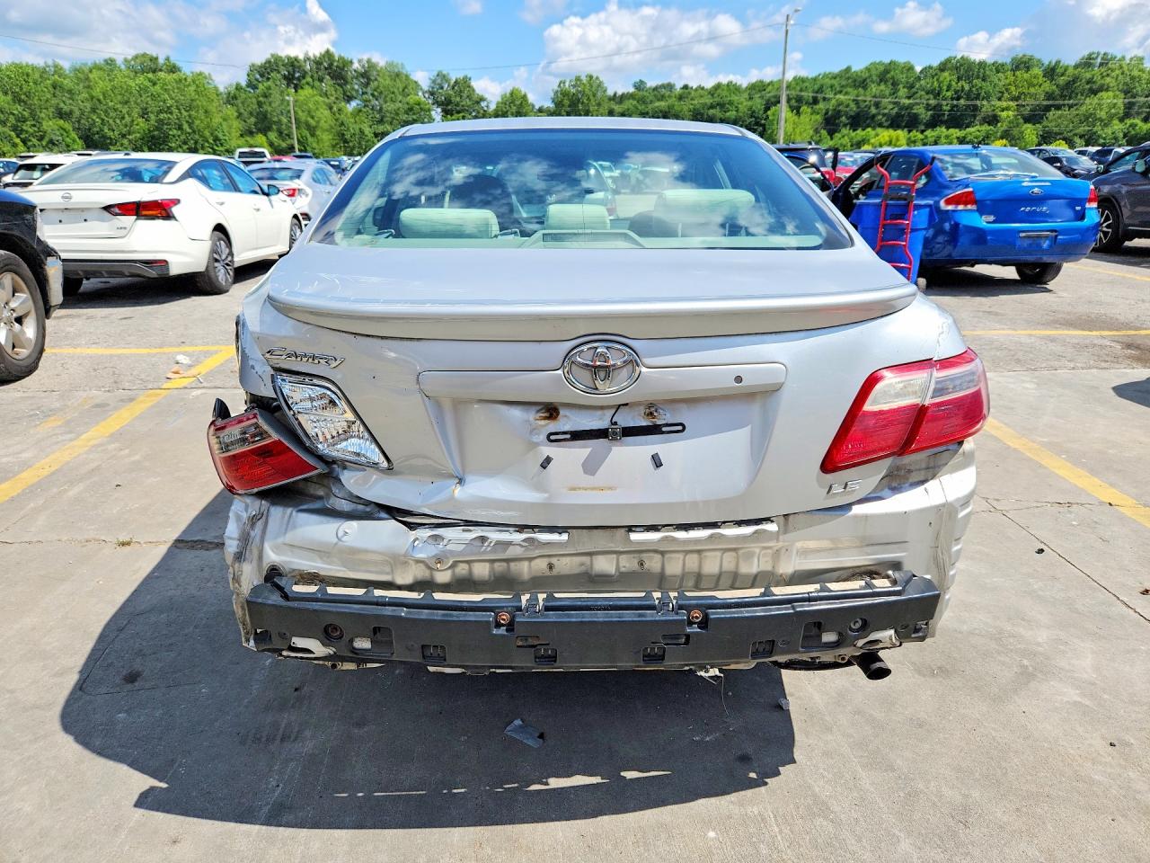 2007 Toyota Camry Le Silver vin: 4T1BE46KX7U060831