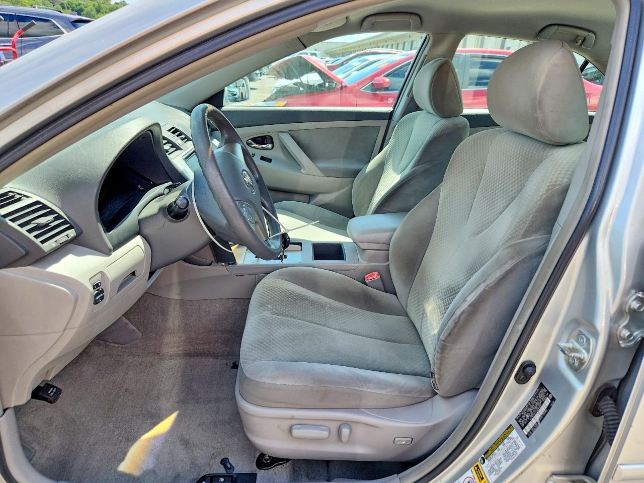 2007 Toyota Camry Le Silver vin: 4T1BE46KX7U060831