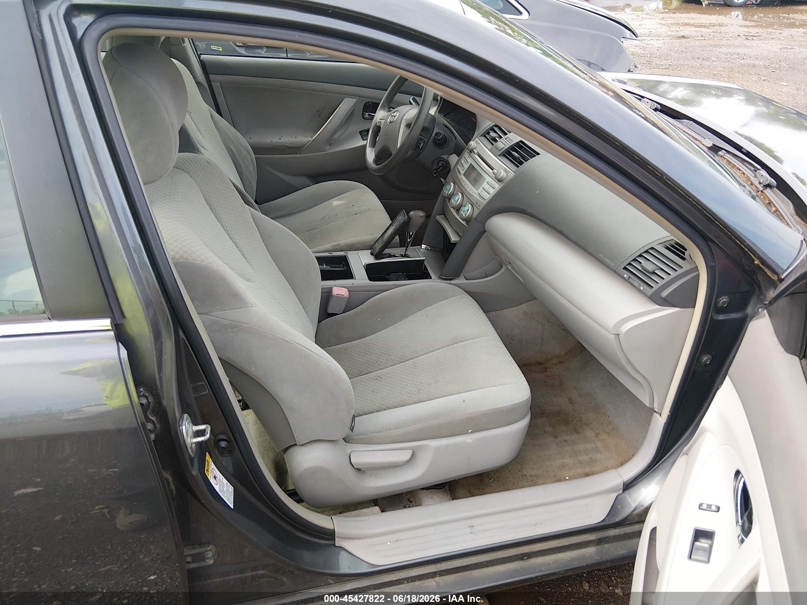 2007 Toyota Camry Le Gray vin: 4T1BE46KX7U061123