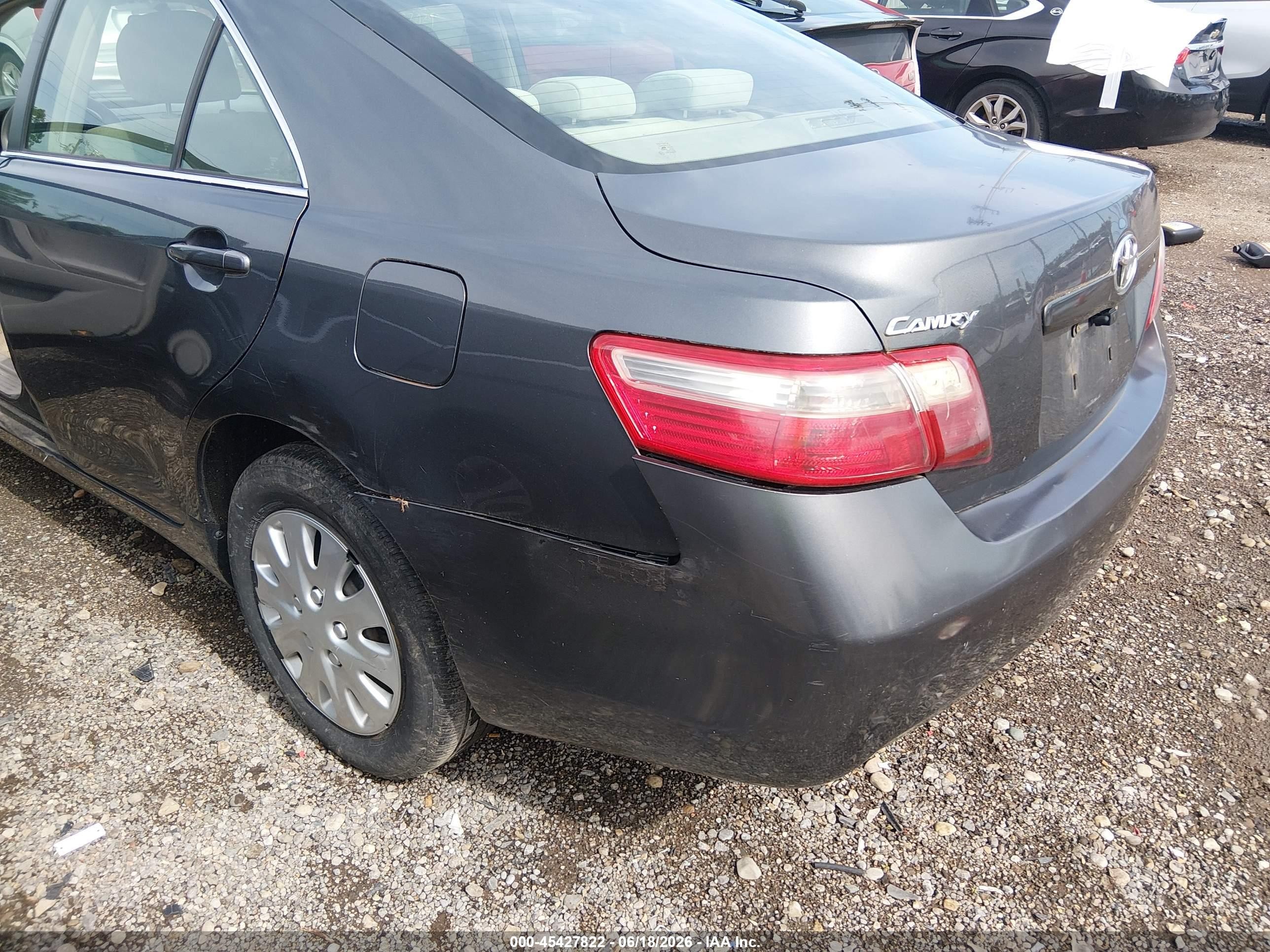 2007 Toyota Camry Le Gray vin: 4T1BE46KX7U061123