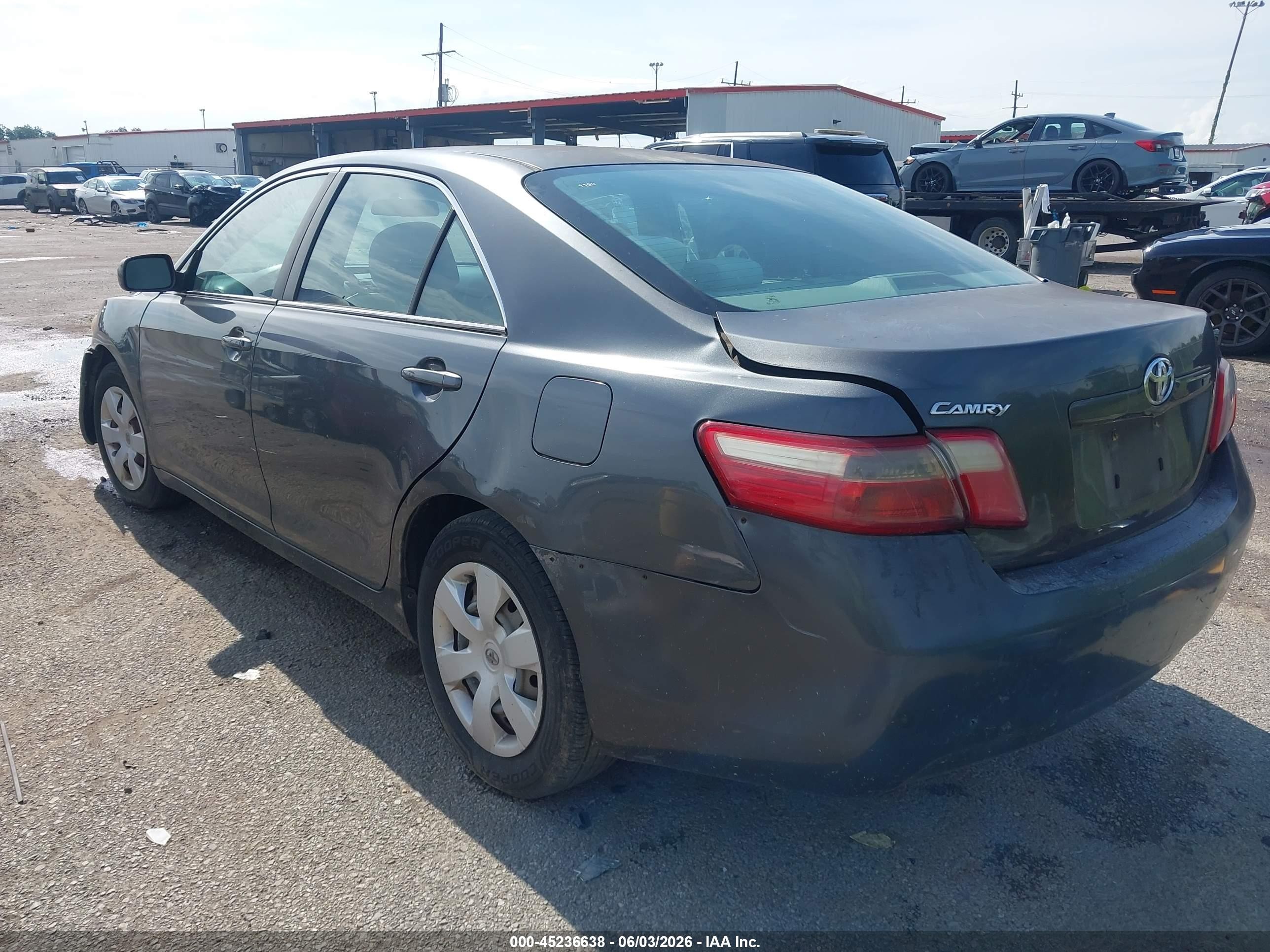2007 Toyota Camry Le Серый vin: 4T1BE46KX7U084756