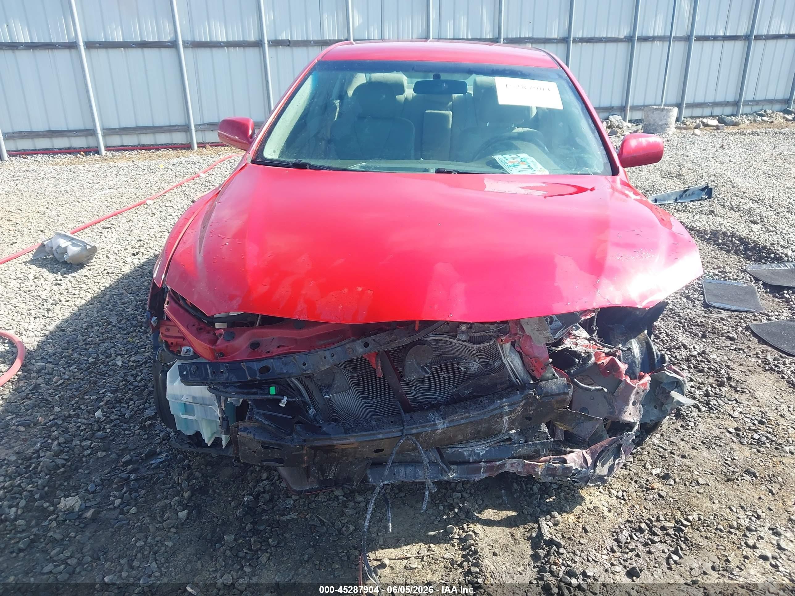 2007 Toyota Camry Le Red vin: 4T1BE46KX7U109008
