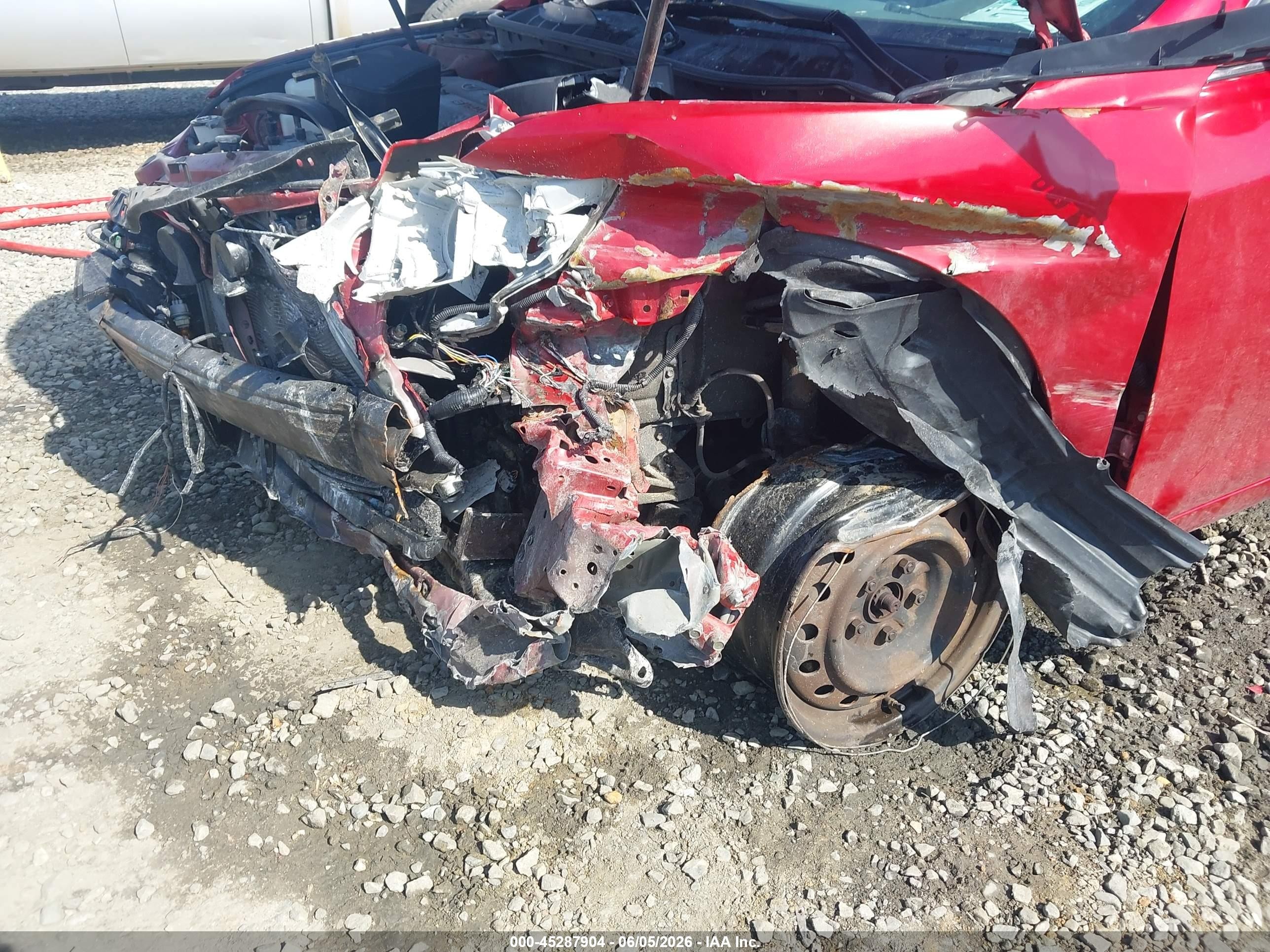 2007 Toyota Camry Le Red vin: 4T1BE46KX7U109008