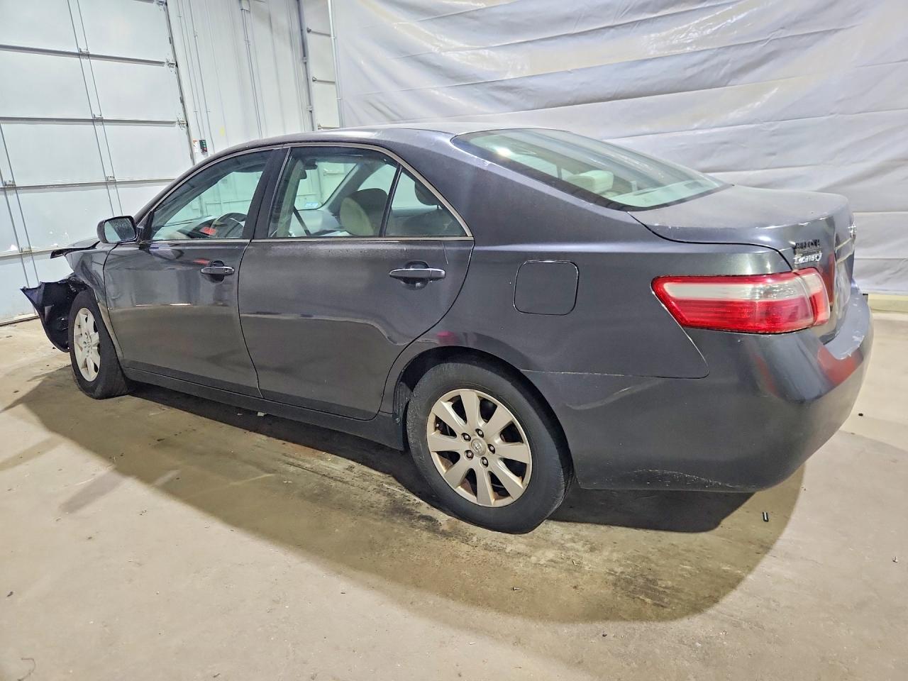 2007 Toyota Camry Le Charcoal vin: 4T1BE46KX7U110773