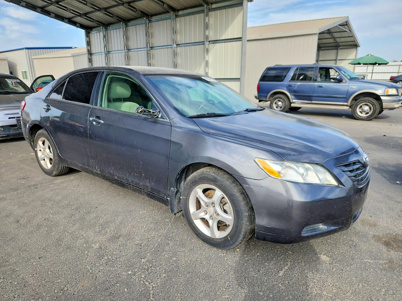 2007 Toyota Camry Le Gray vin: 4T1BE46KX7U111678