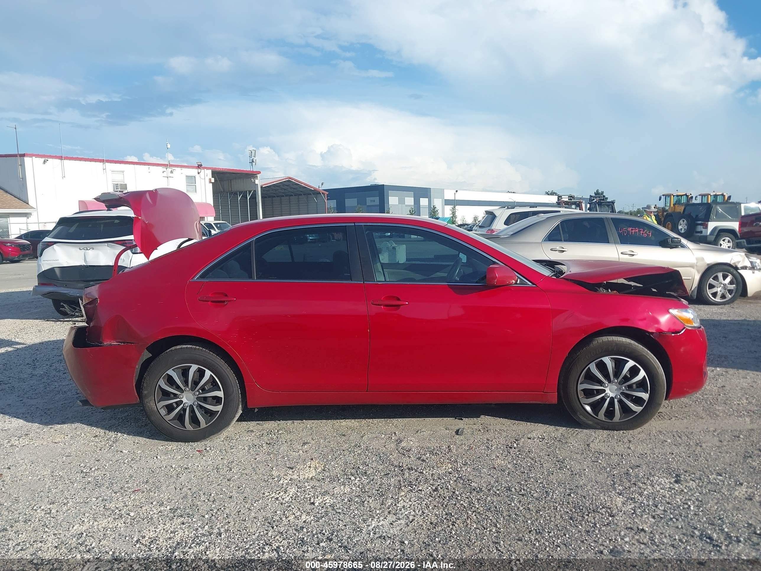 2007 Toyota Camry Le Red vin: 4T1BE46KX7U121269