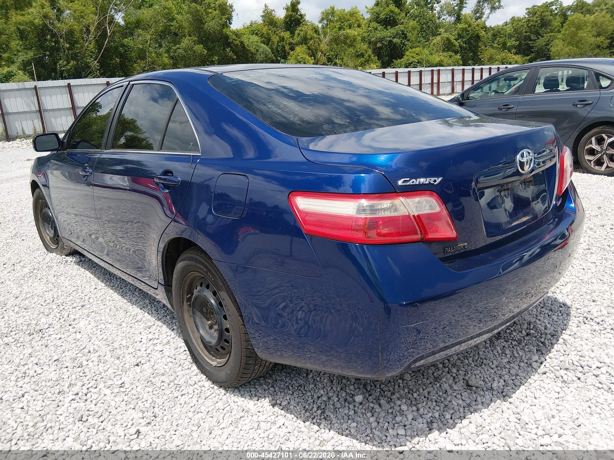 2007 Toyota Camry Le Blue vin: 4T1BE46KX7U127900